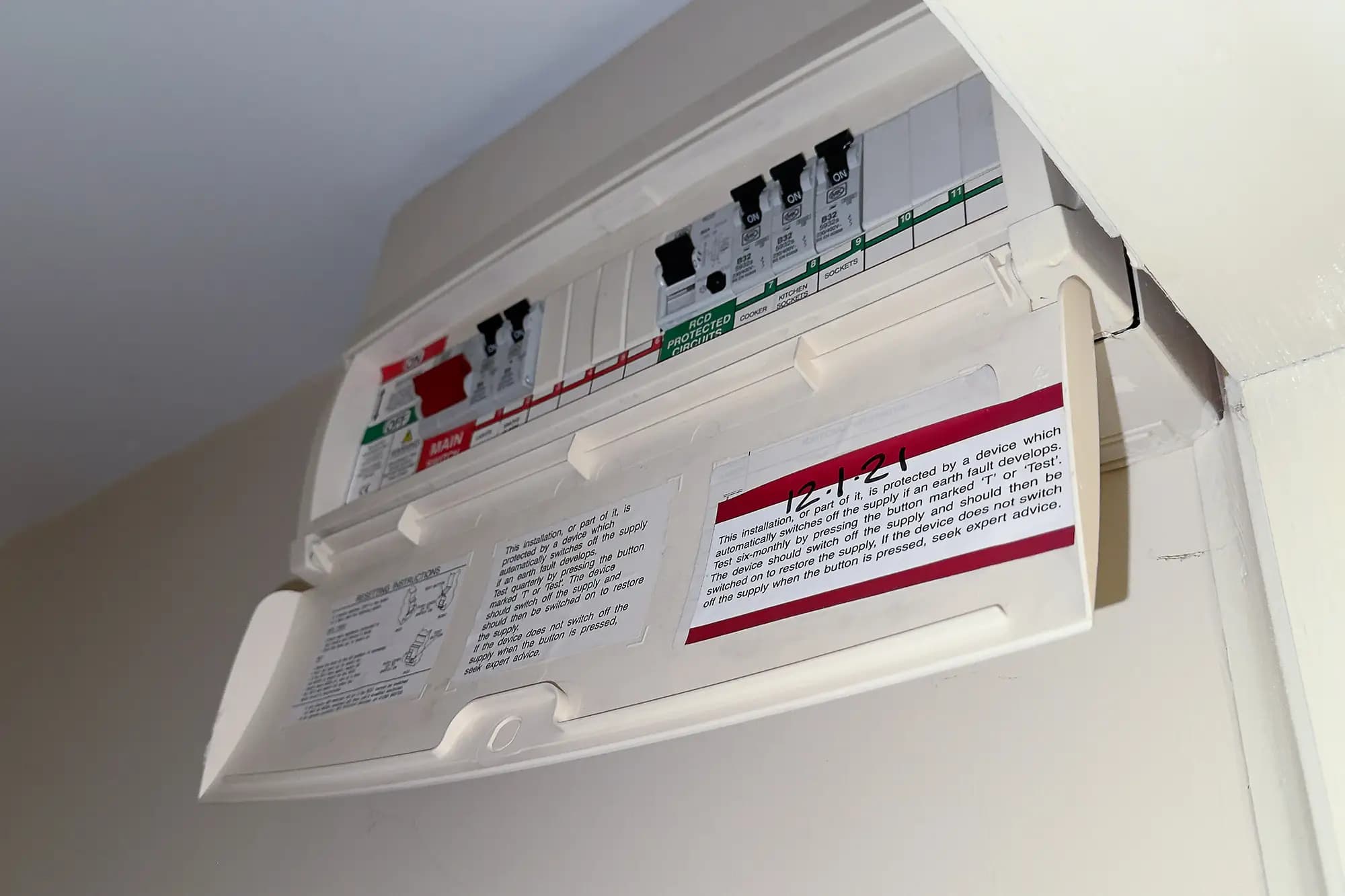 property photo 11 of 13