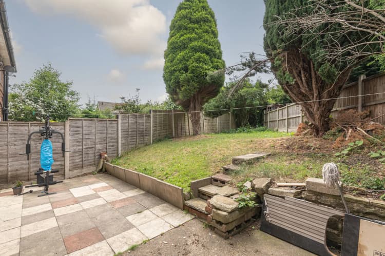 property photo 15 of 18