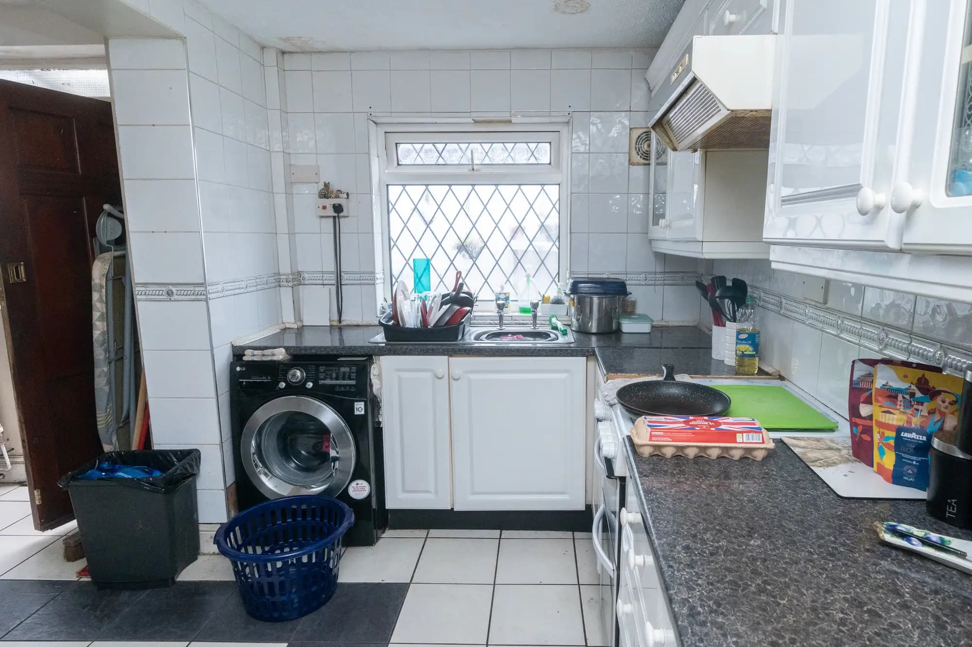 property photo 6 of 29