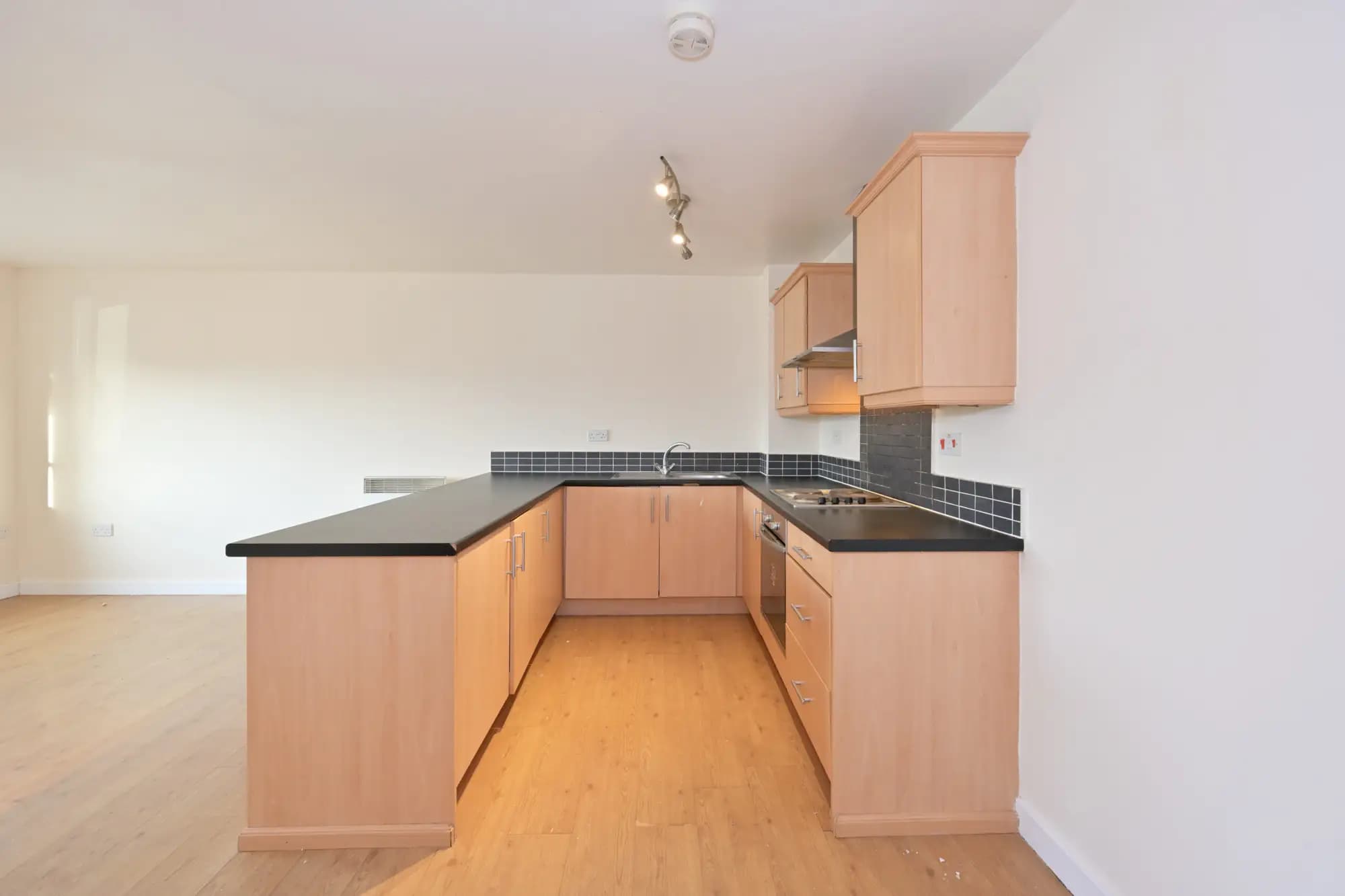 property photo 6 of 17