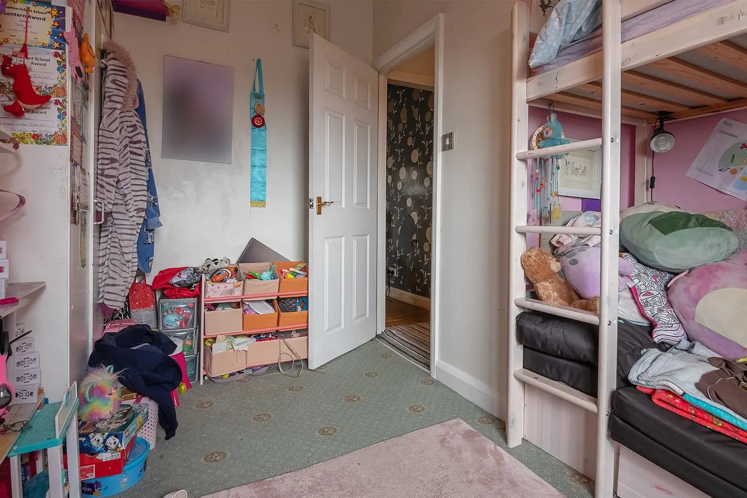 property photo 20 of 25