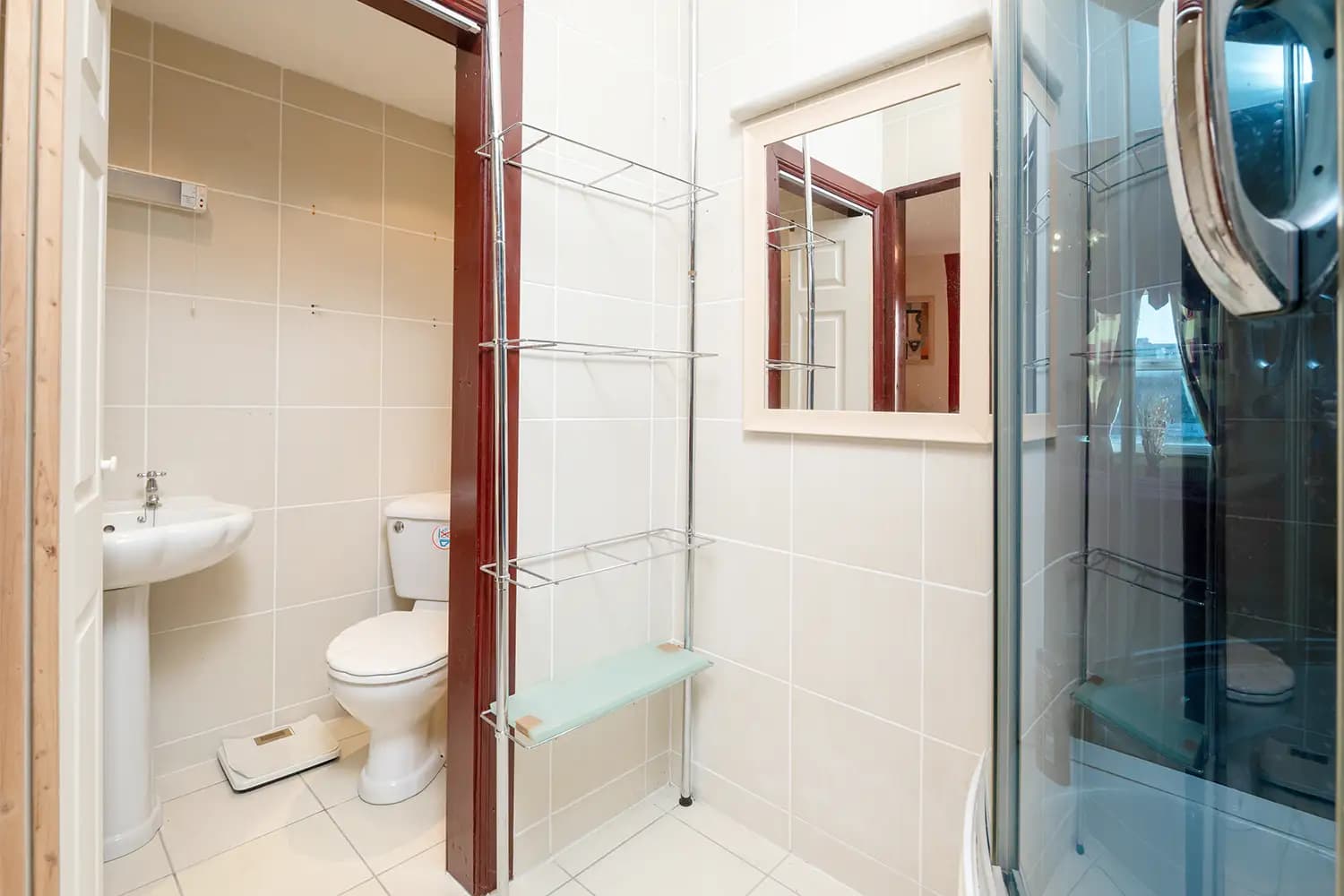 property photo 11 of 25