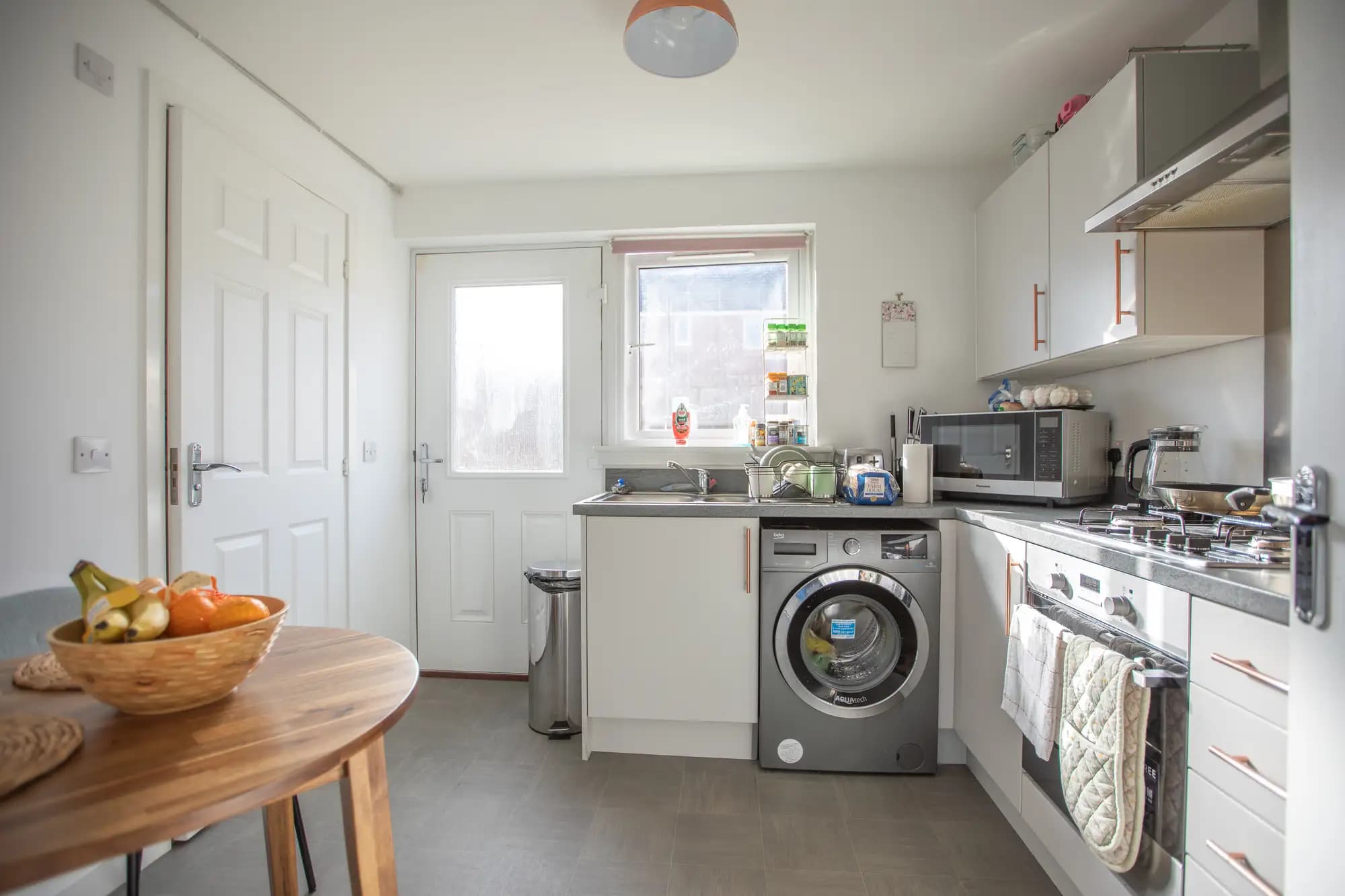 property photo 9 of 36