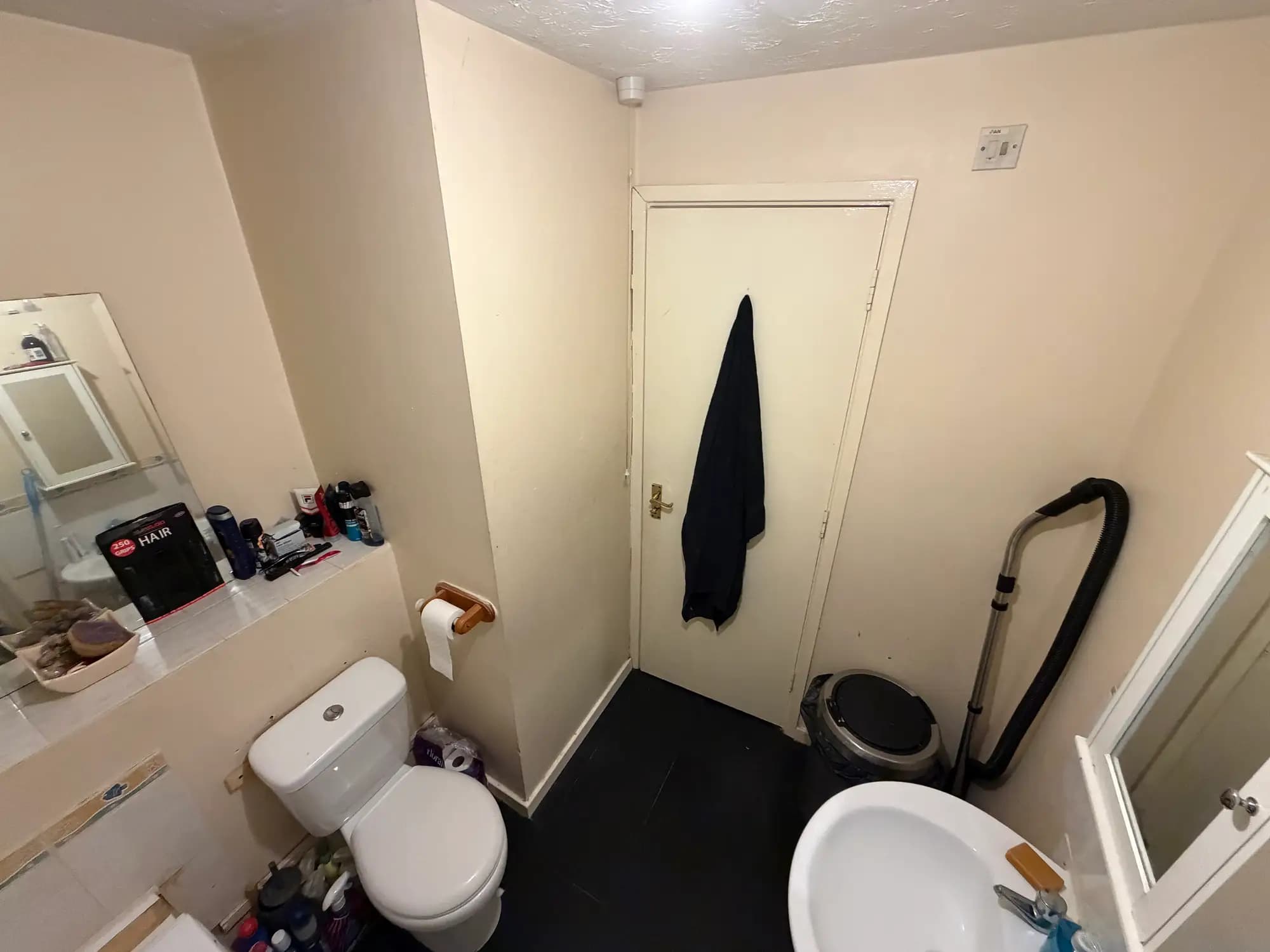 property photo 10 of 16