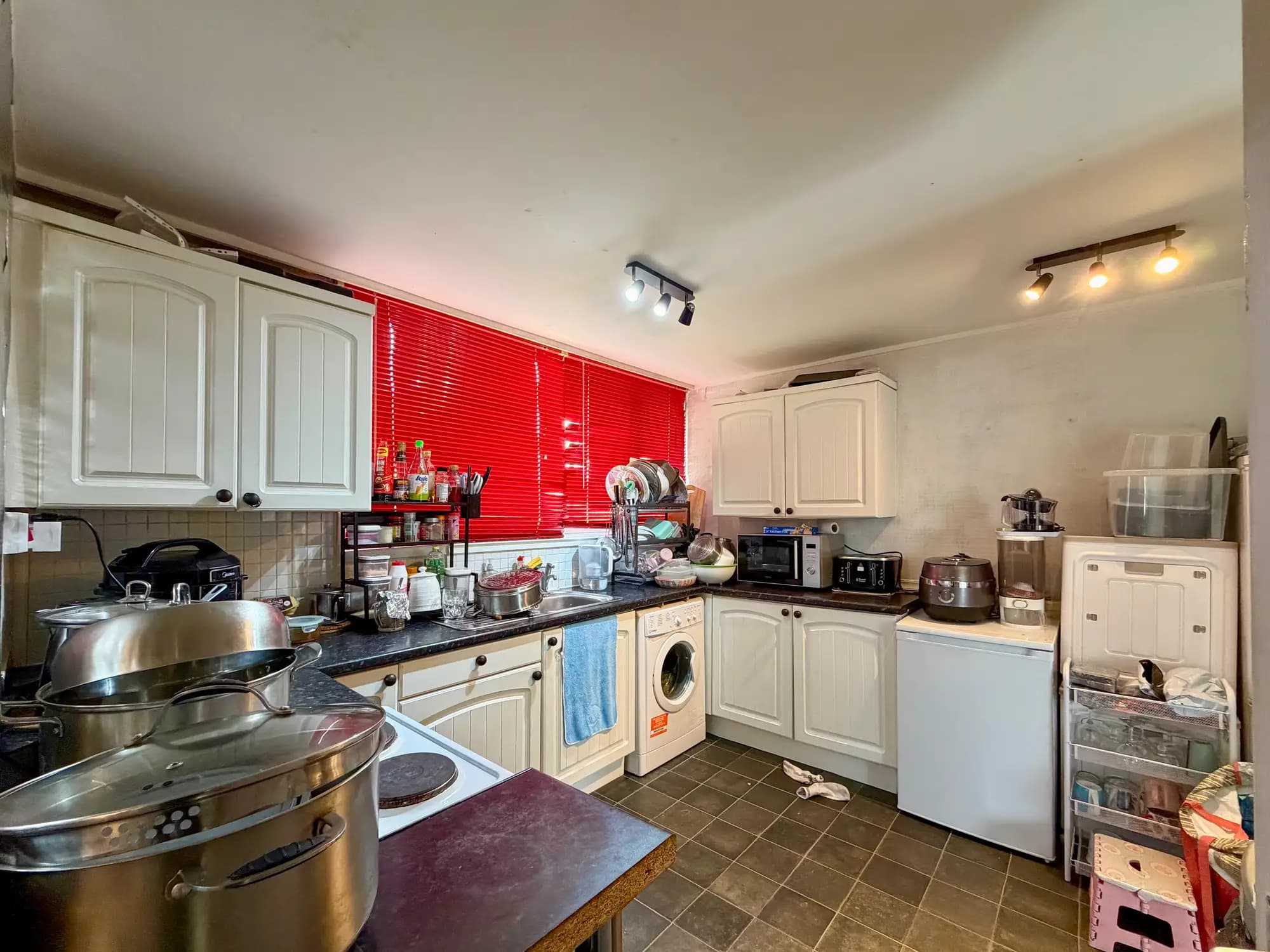 property photo 10 of 29