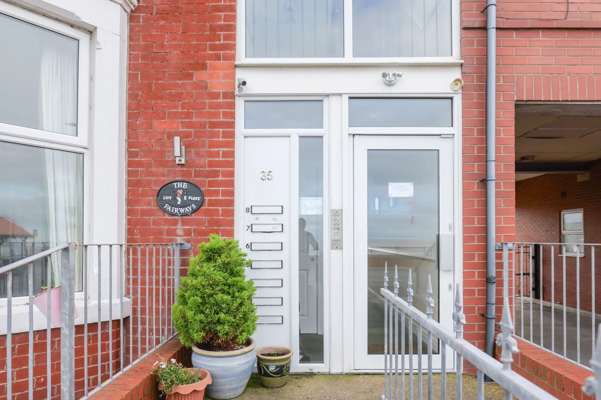 property photo 20 of 23