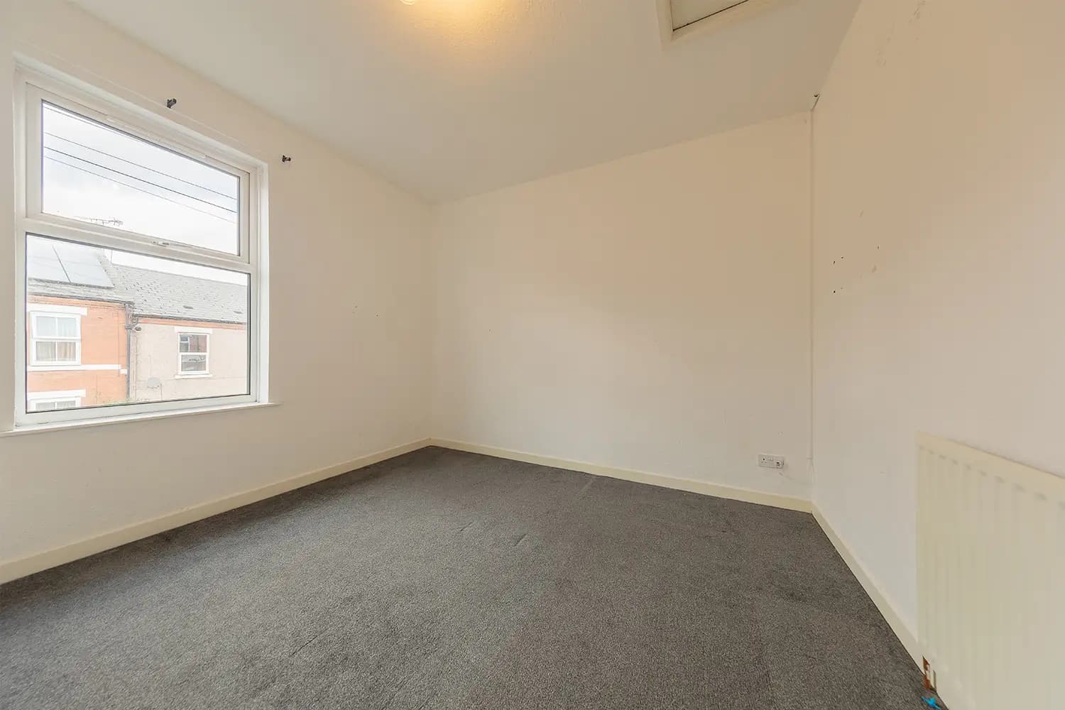 property photo 15 of 26