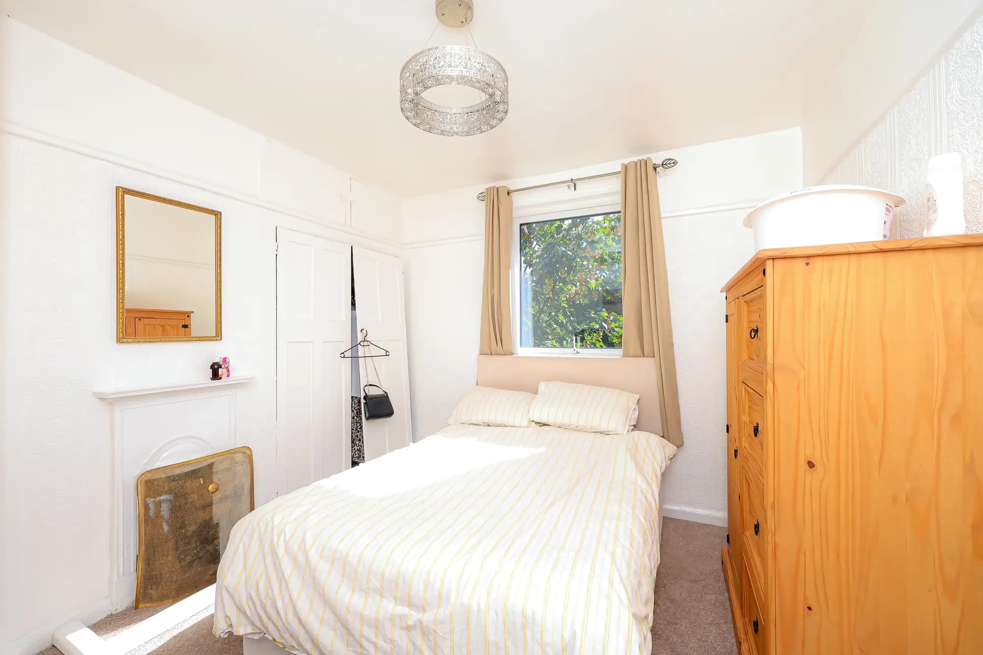 property photo 20 of 32