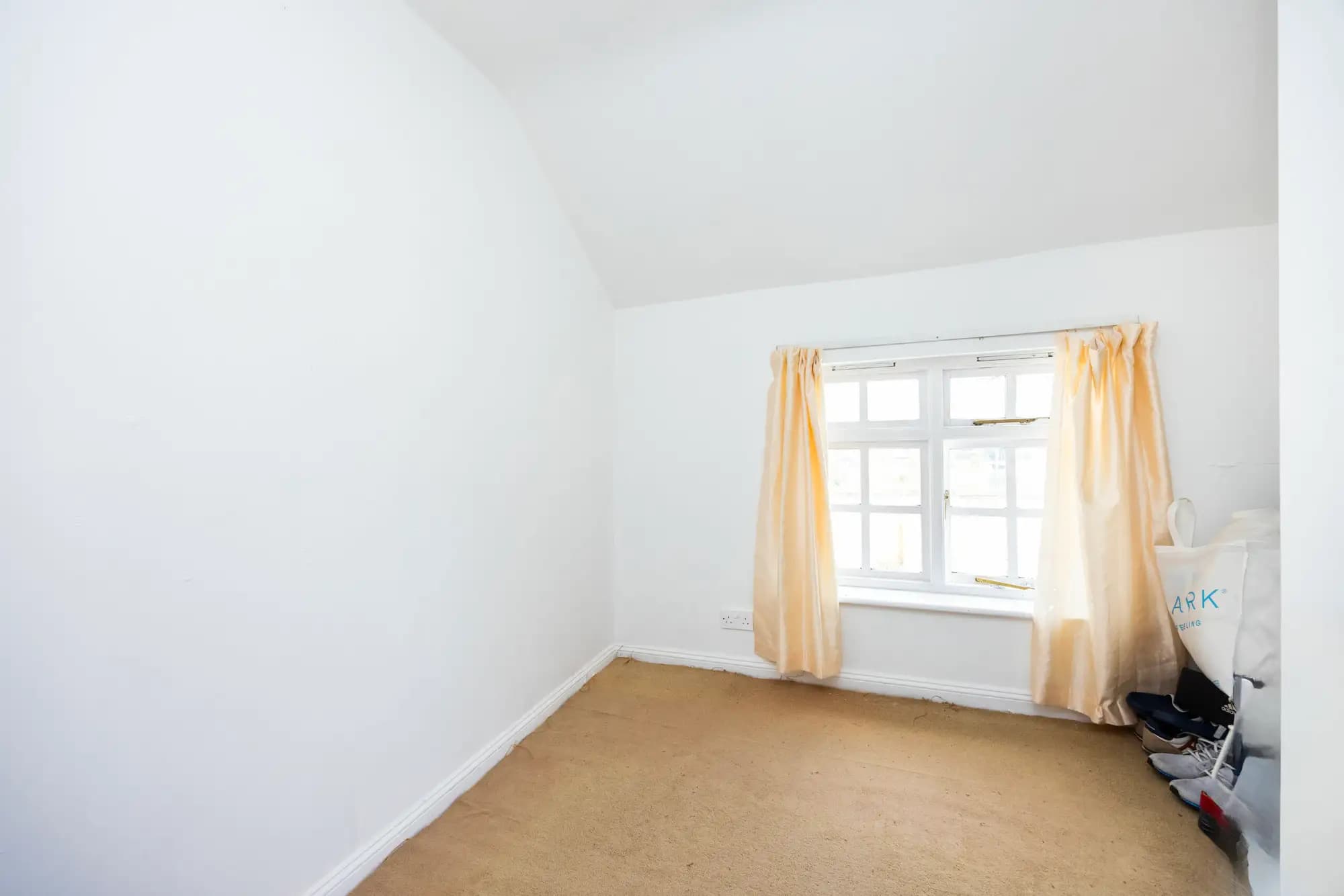 property photo 18 of 20