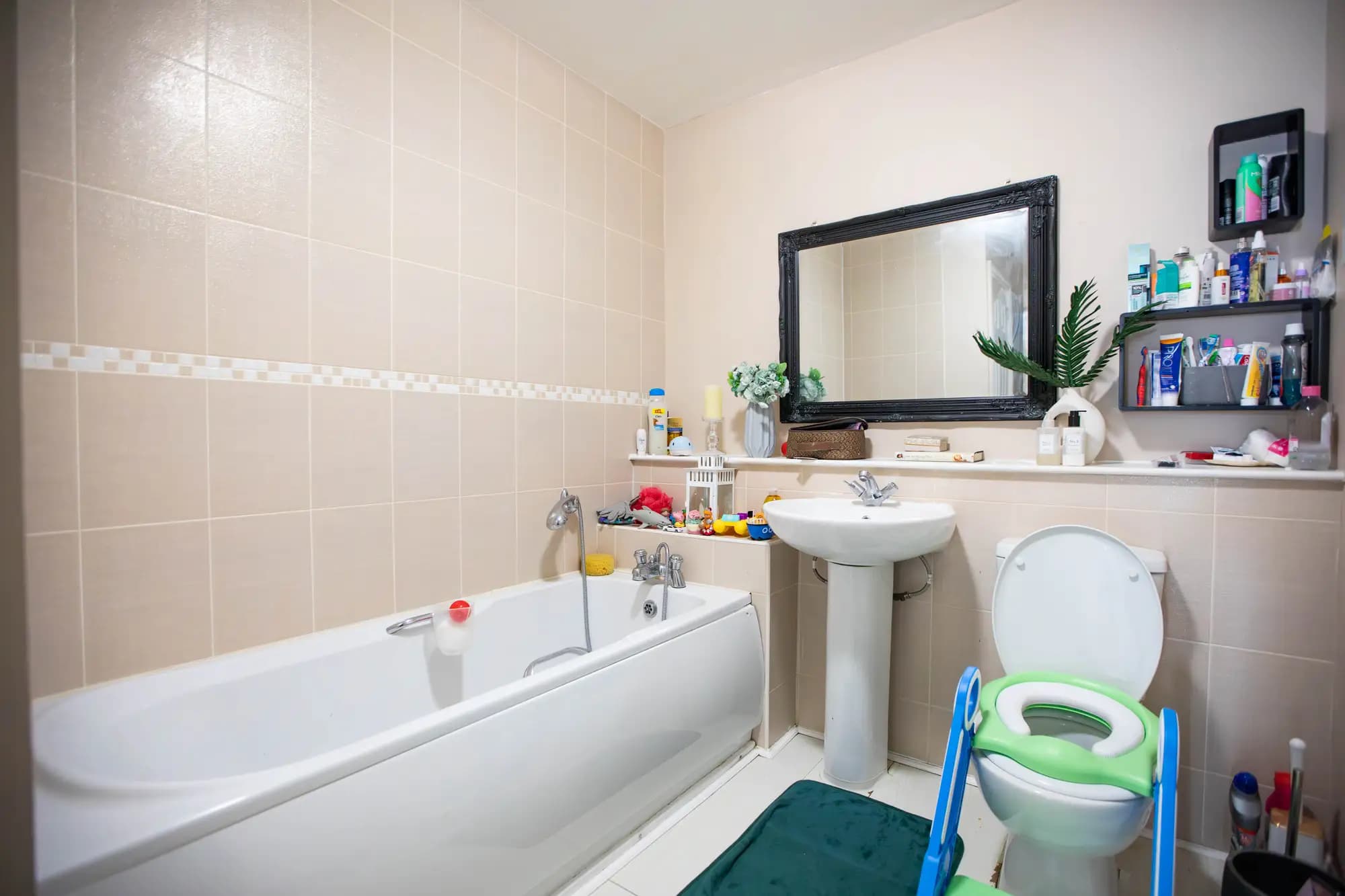 property photo 14 of 38