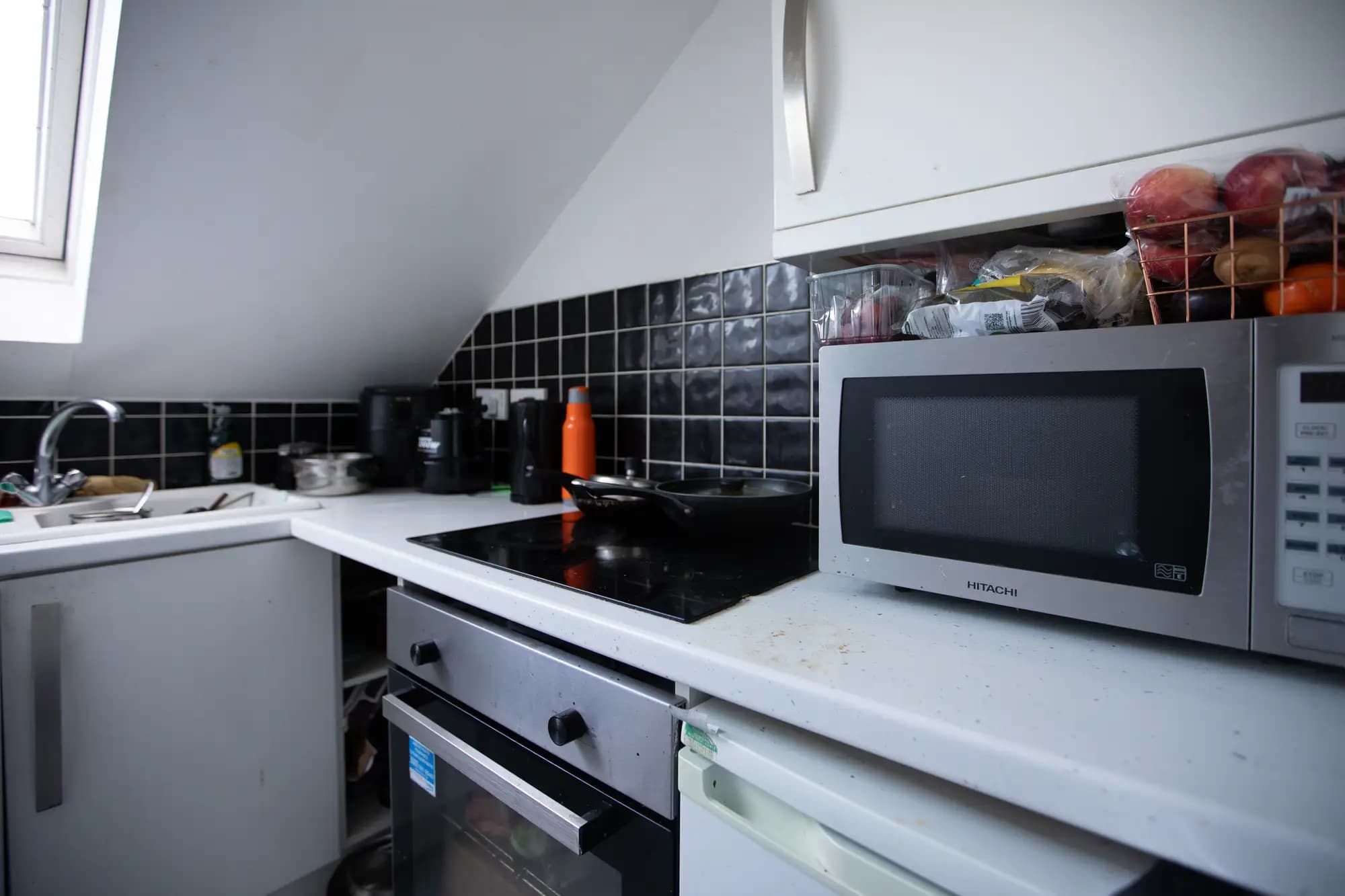 property photo 8 of 32