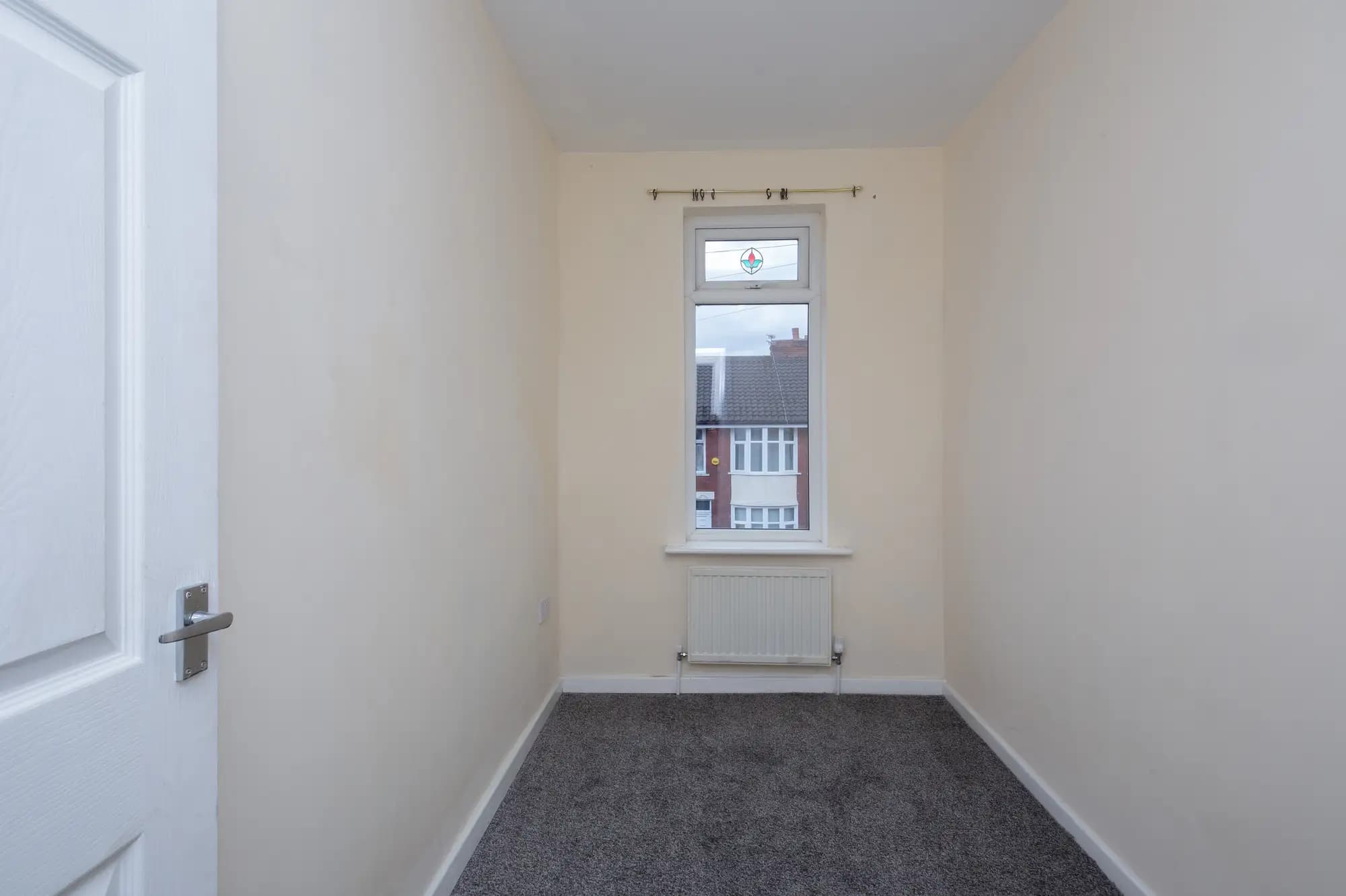 property photo 17 of 34