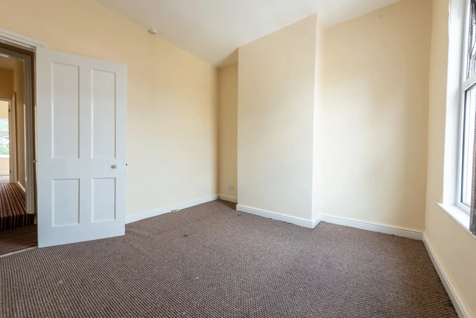 property photo 26 of 44