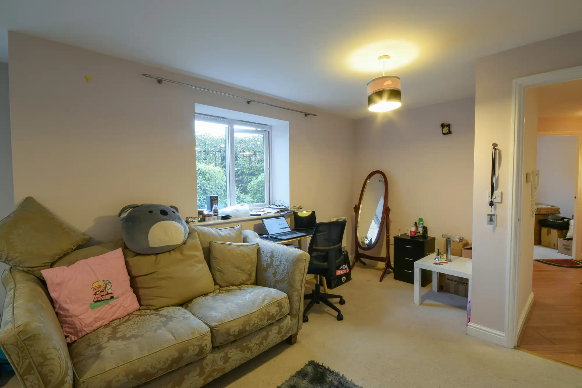 property photo 4 of 16
