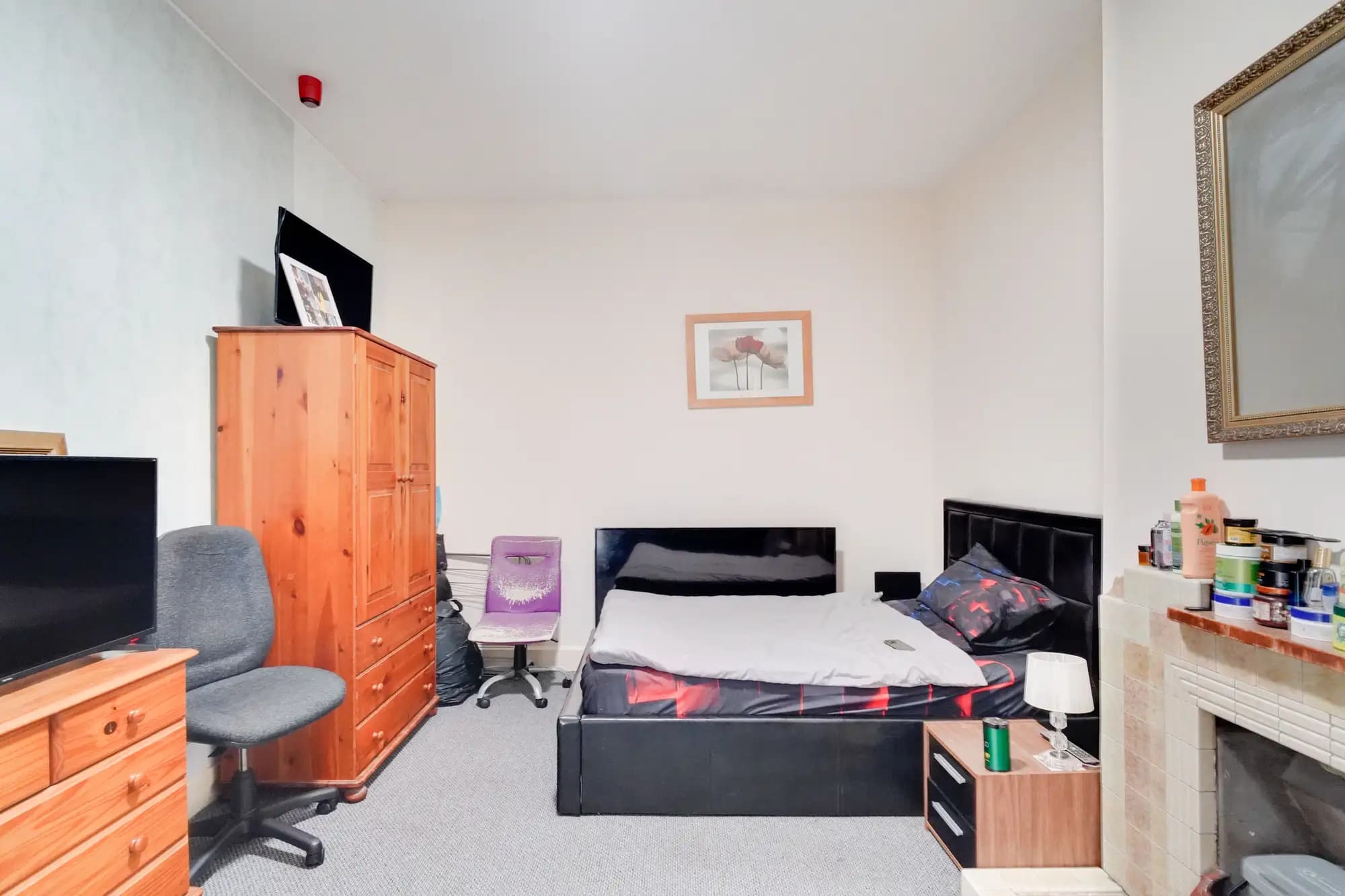 property photo 15 of 19