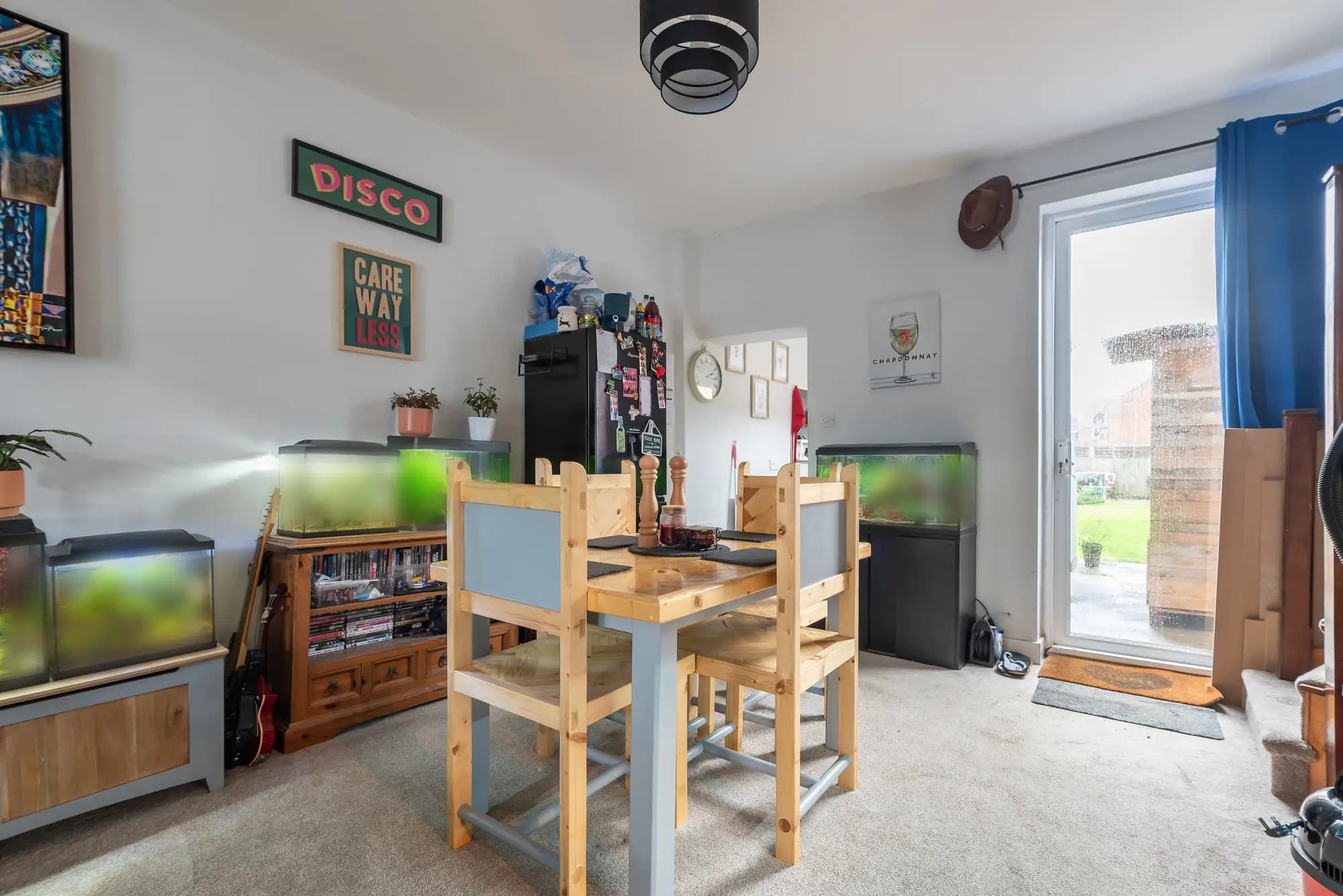 property photo 5 of 18