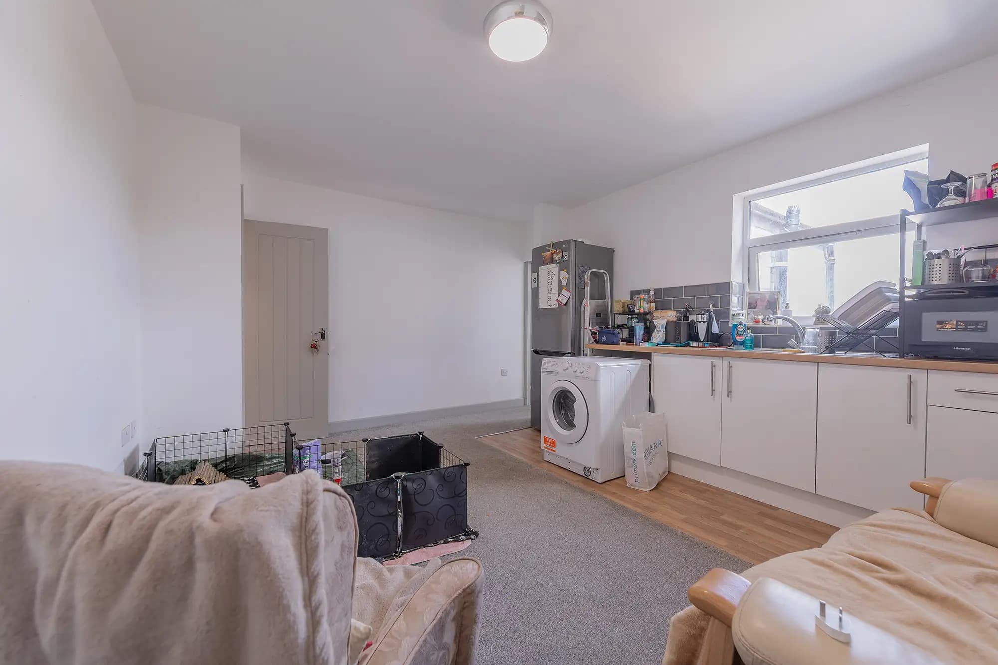 property photo 21 of 131