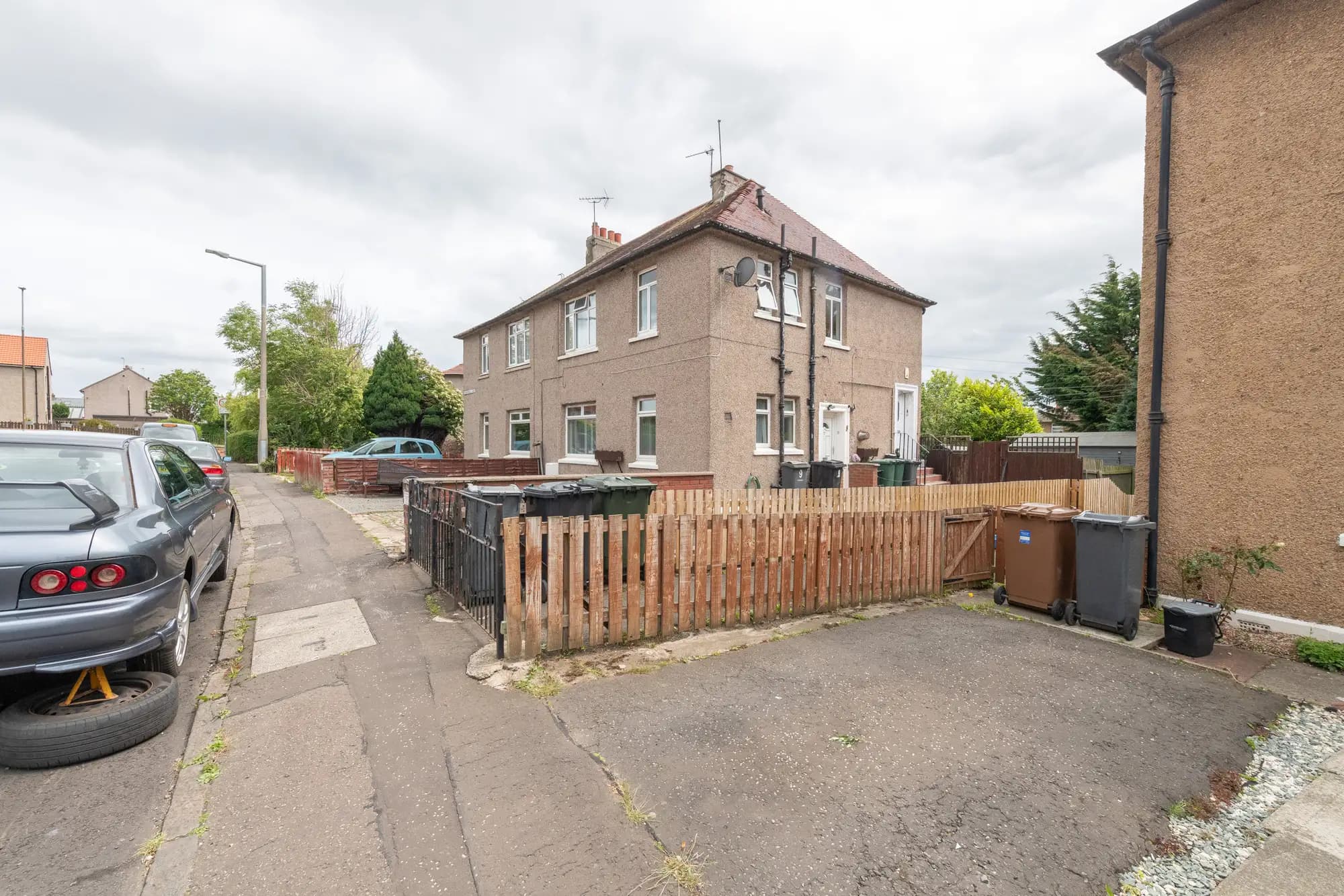 property photo 21 of 23