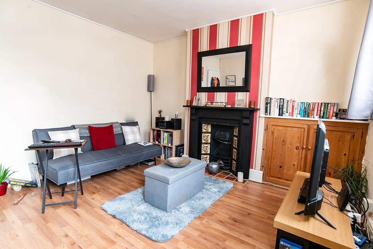 property photo 2 of 23
