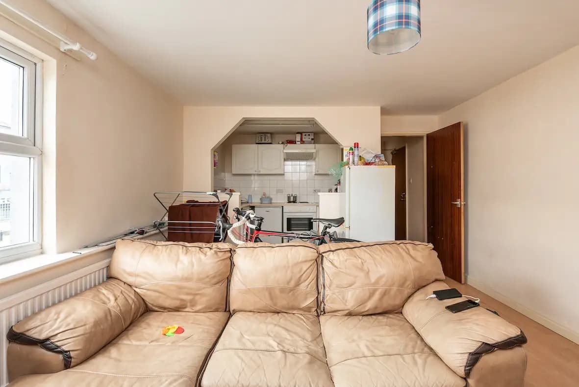 property photo 3 of 34