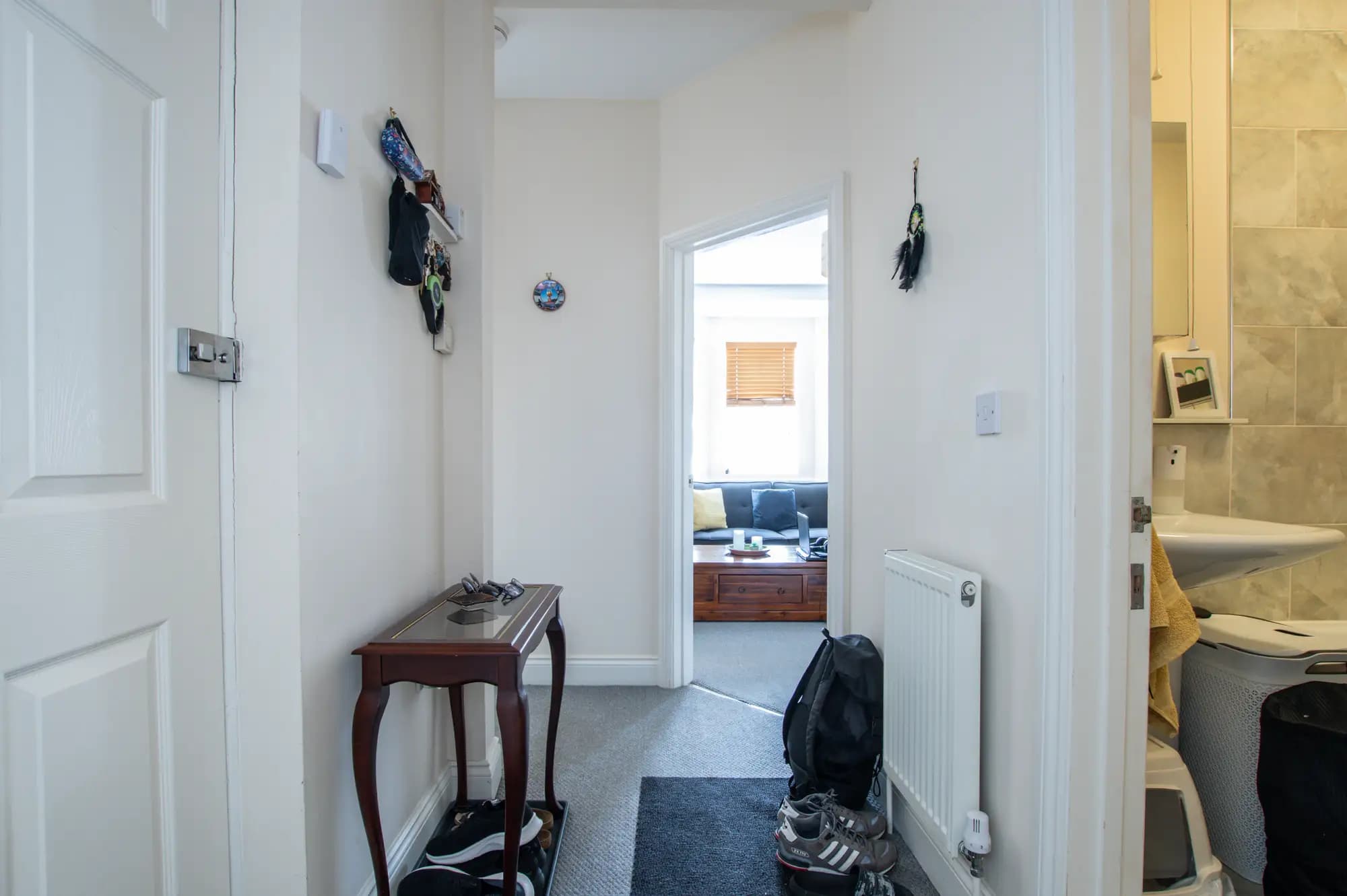 property photo 10 of 18