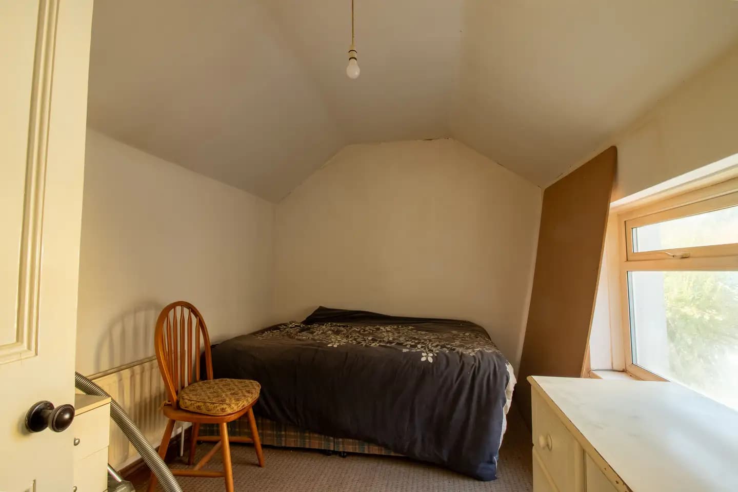 property photo 9 of 20