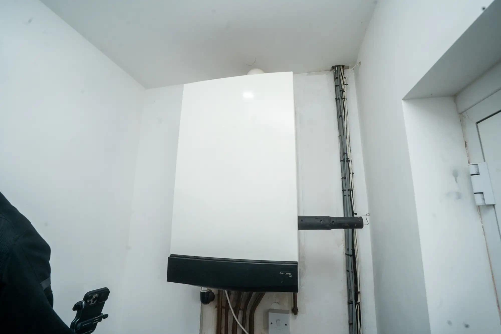 property photo 15 of 19