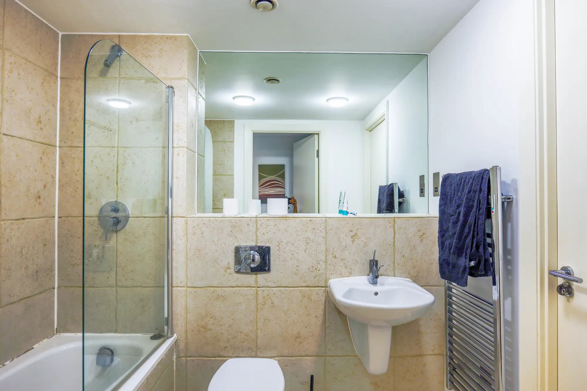 property photo 6 of 22