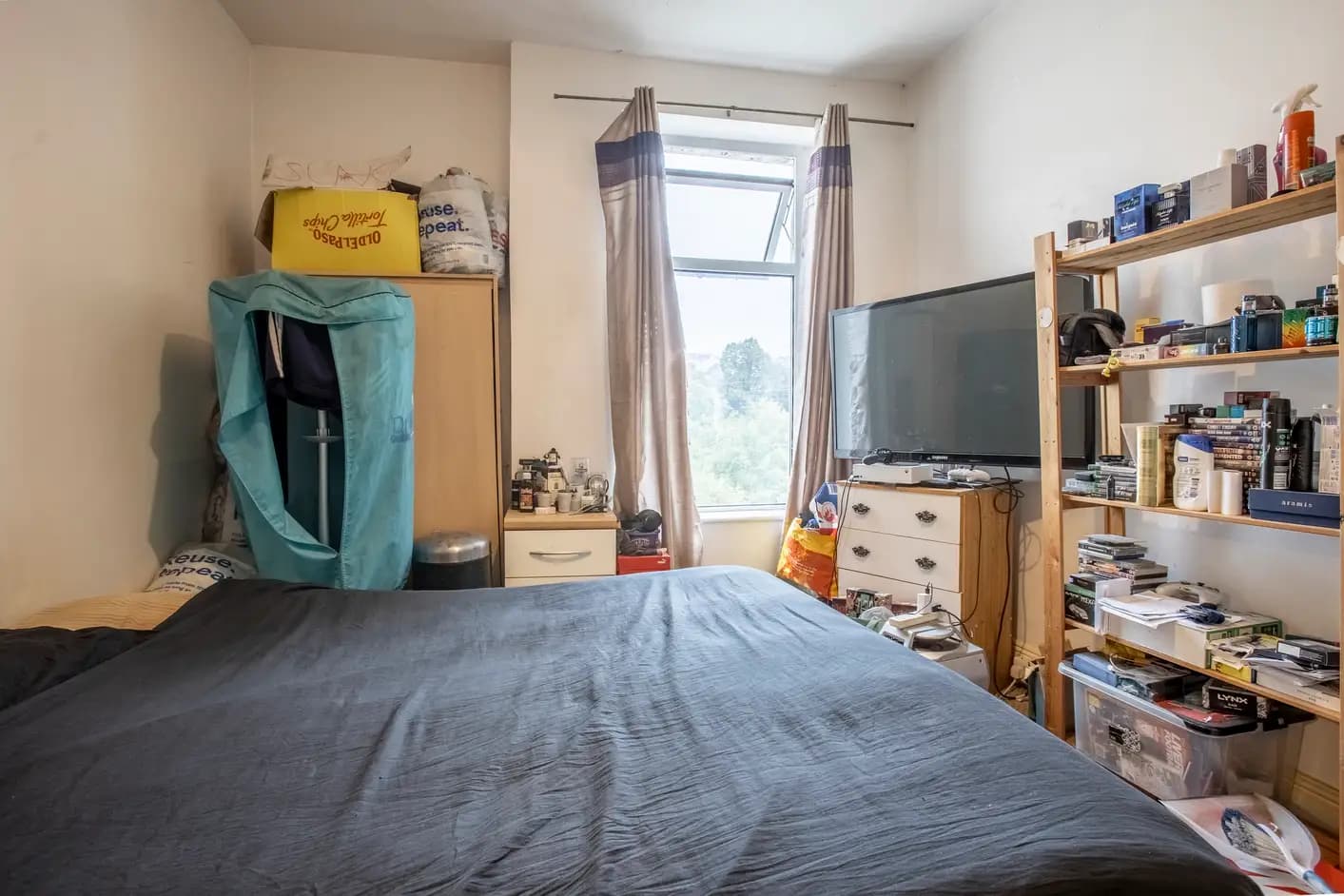 property photo 11 of 21