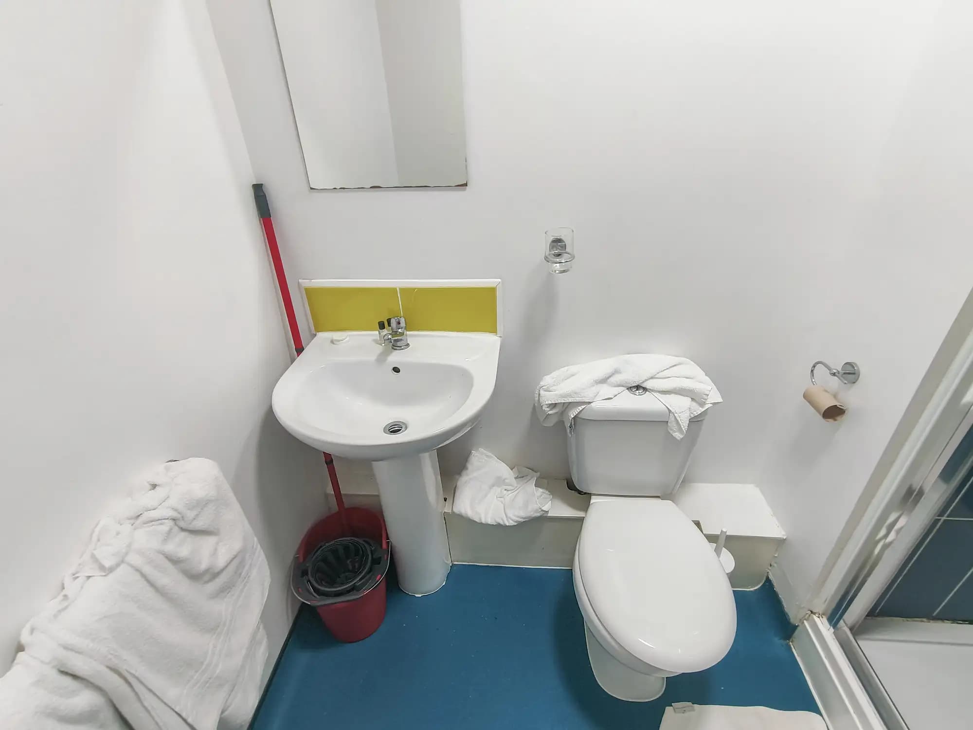 property photo 6 of 9
