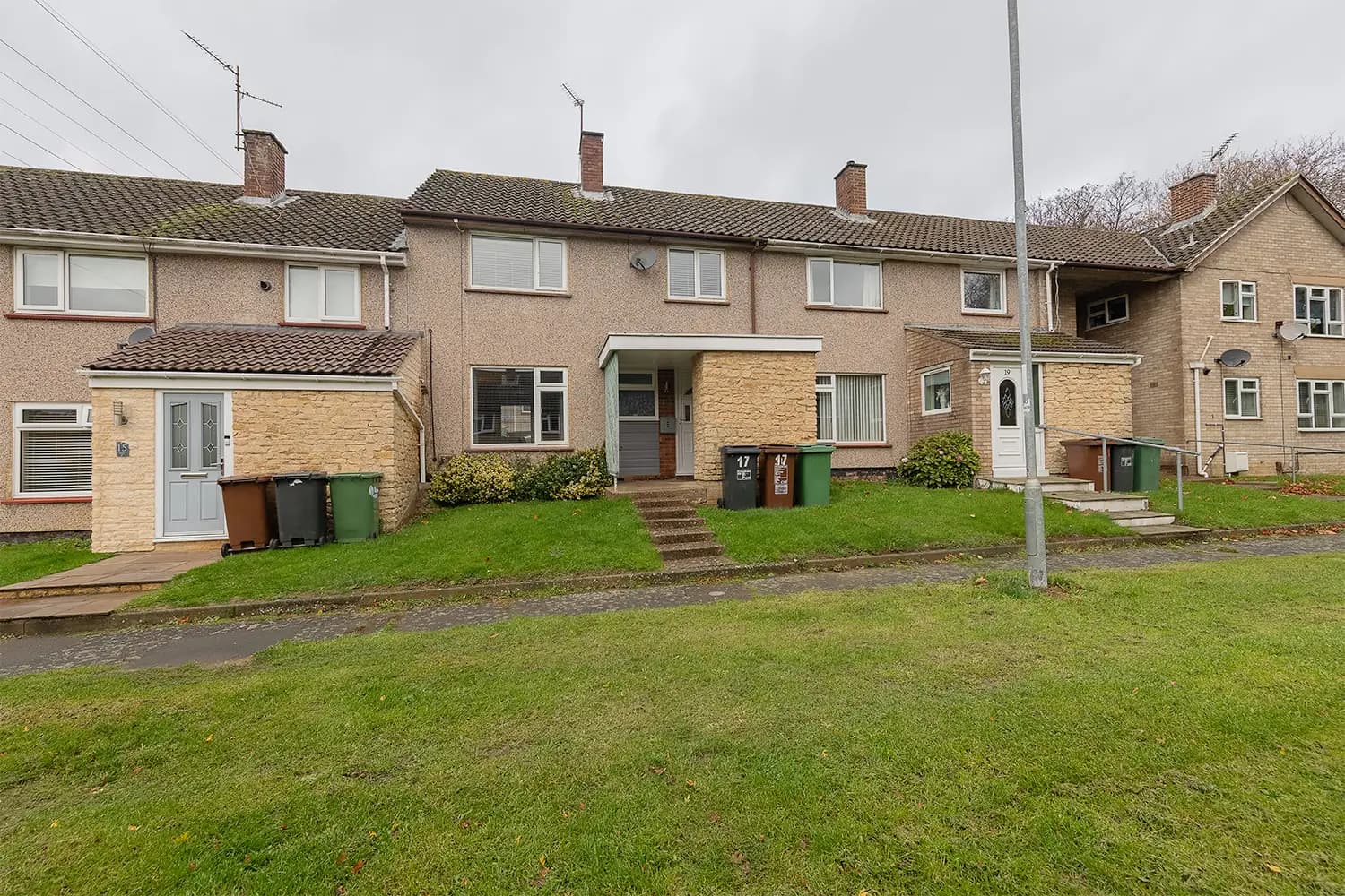 property photo 16 of 17