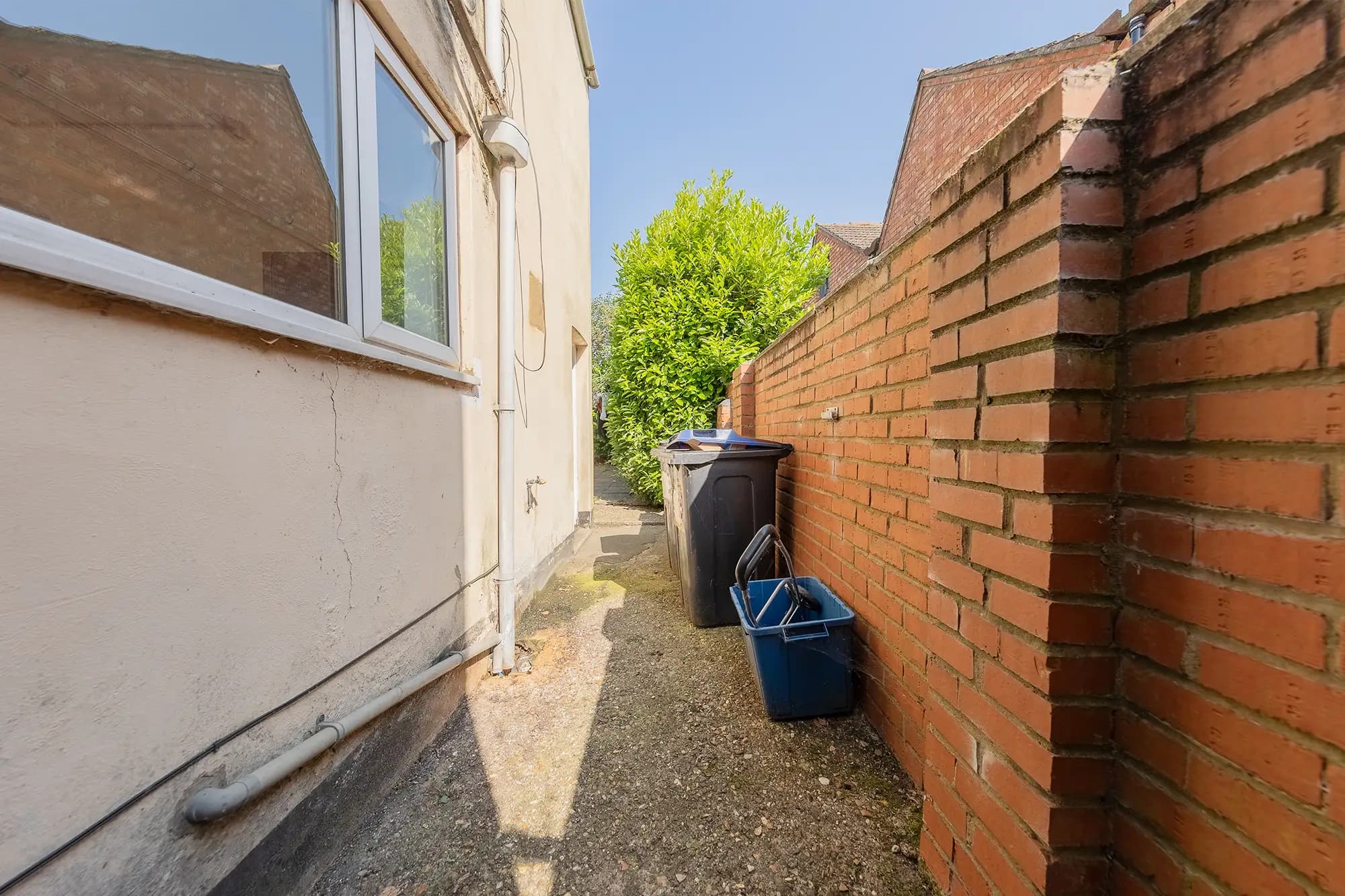 property photo 21 of 25