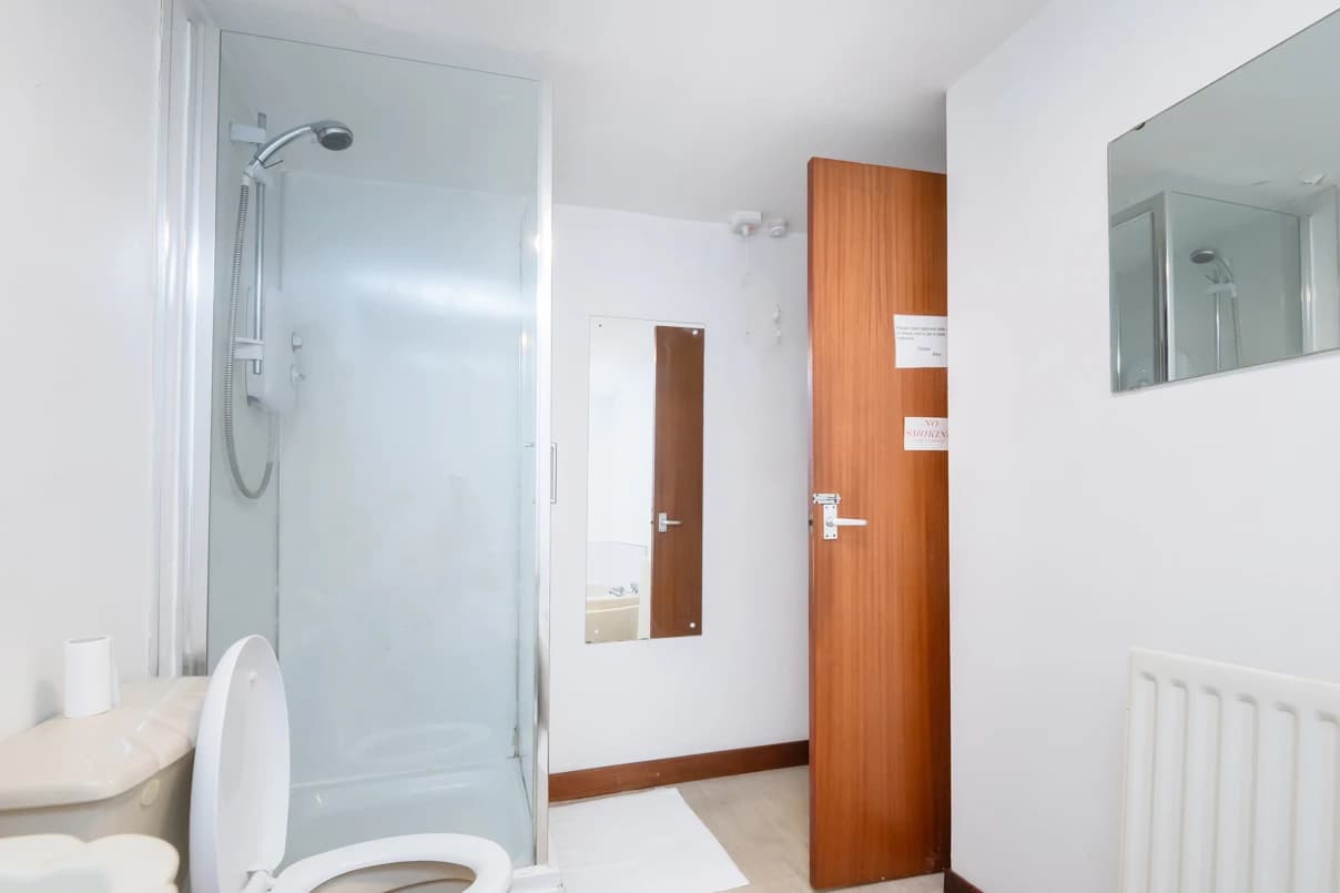 property photo 10 of 39