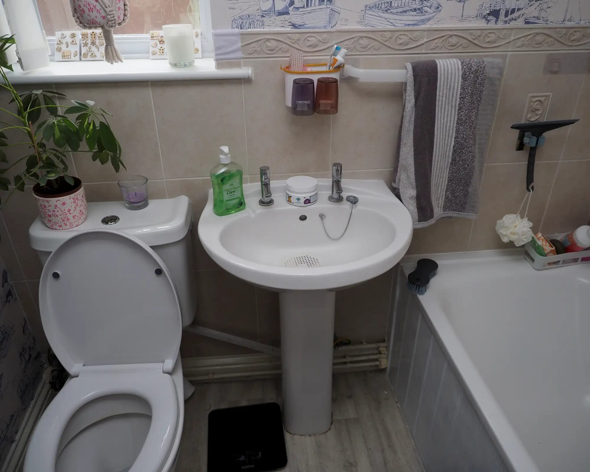 property photo 9 of 21