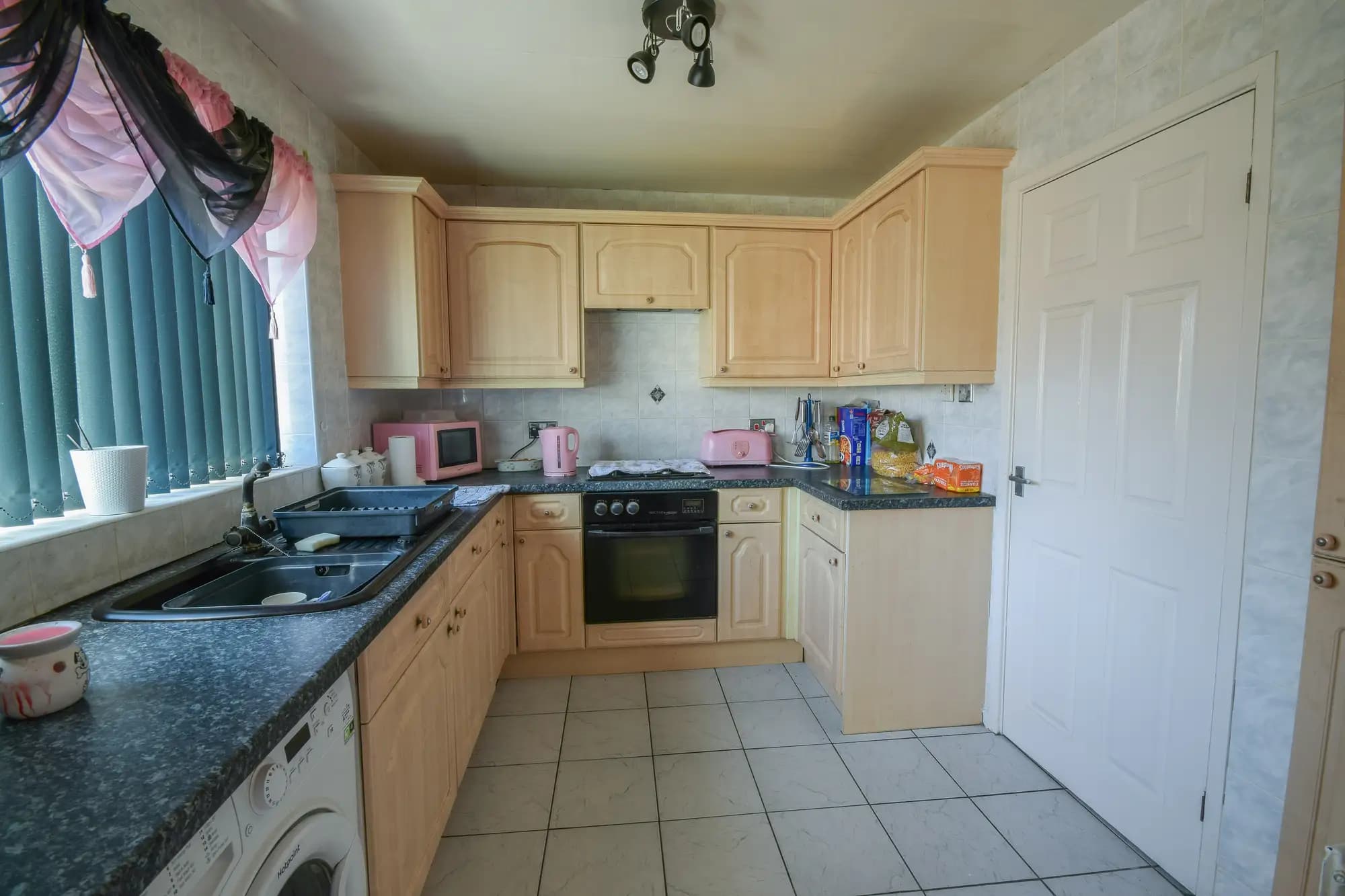 property photo 5 of 20