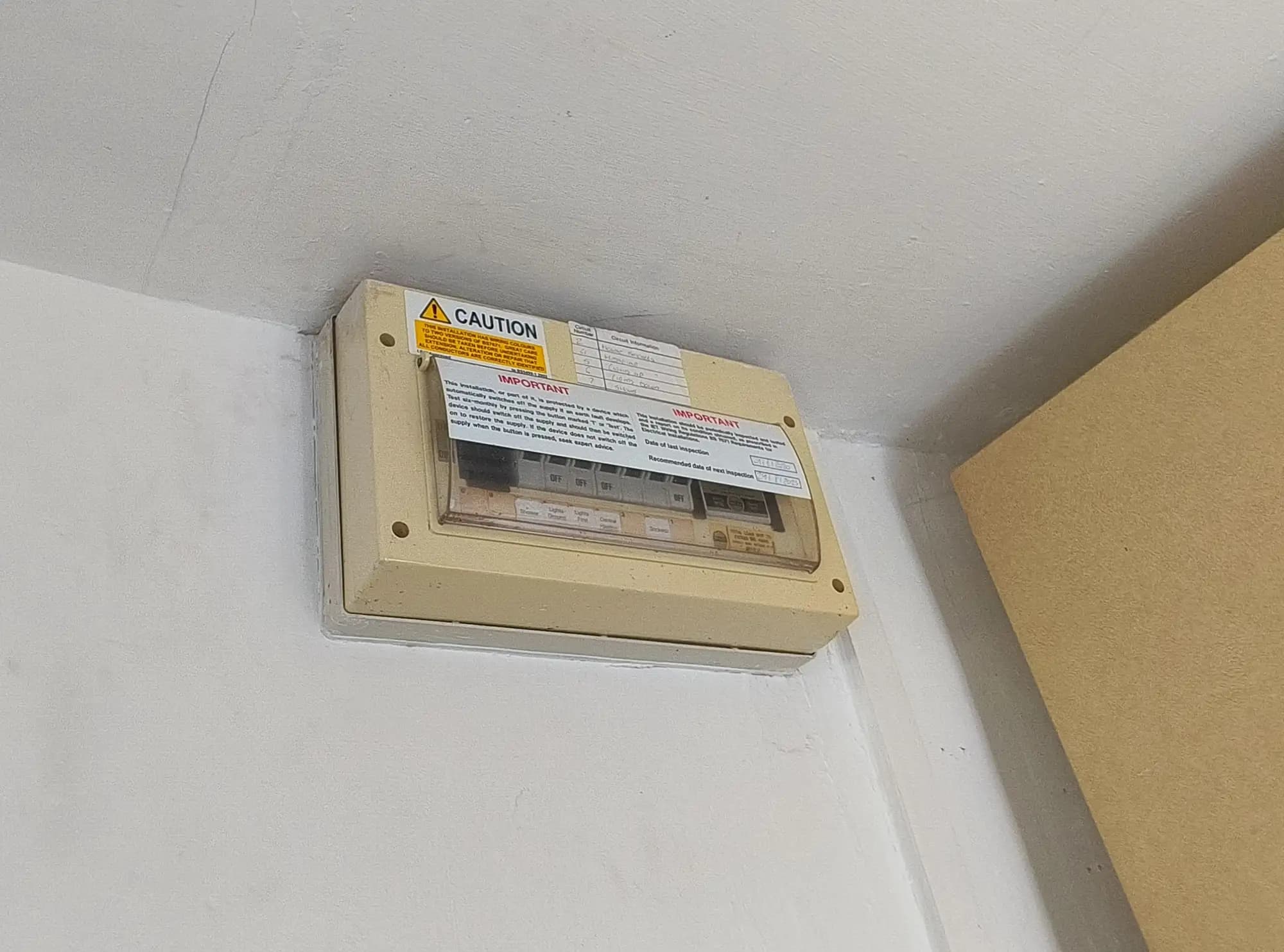 property photo 8 of 17