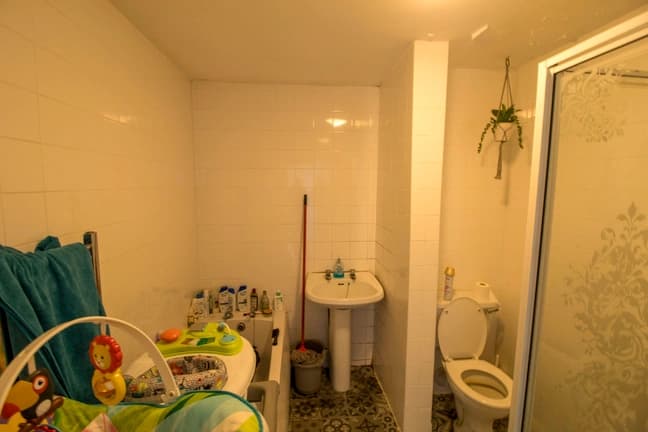 property photo 14 of 30