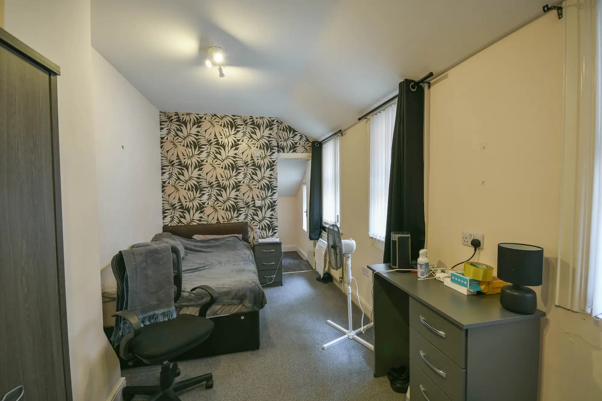 property photo 25 of 29