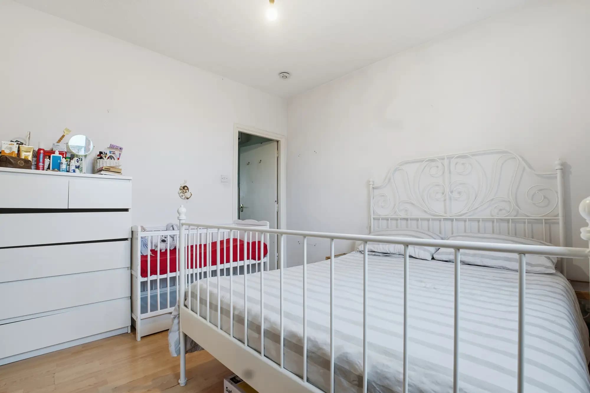 property photo 11 of 16