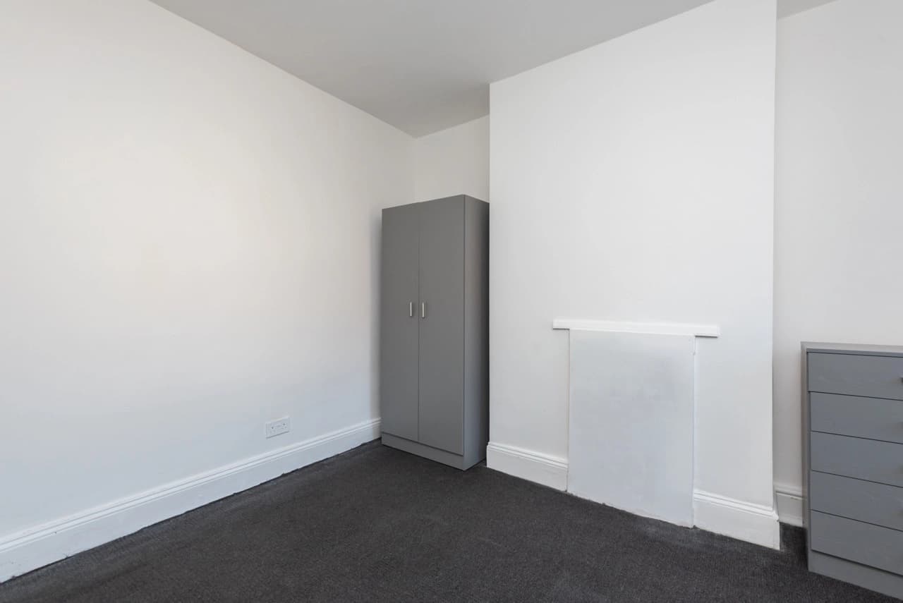 property photo 24 of 40