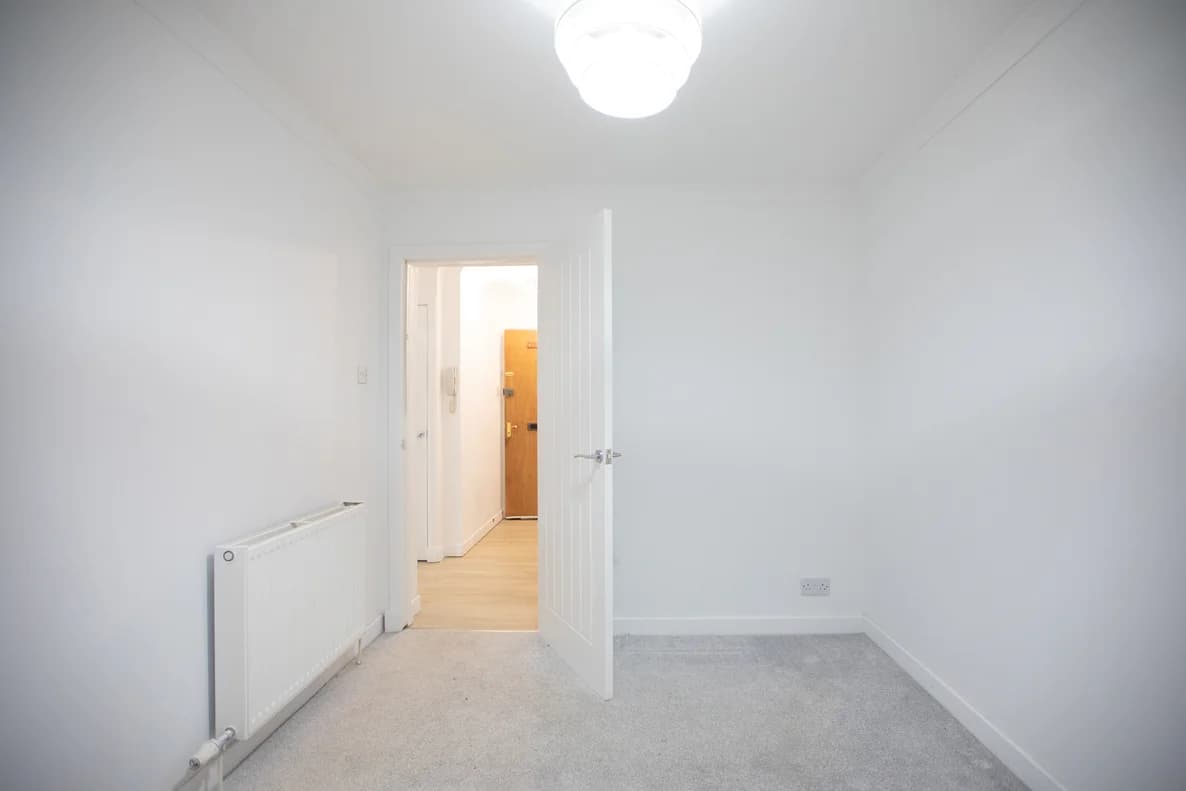 property photo 16 of 29