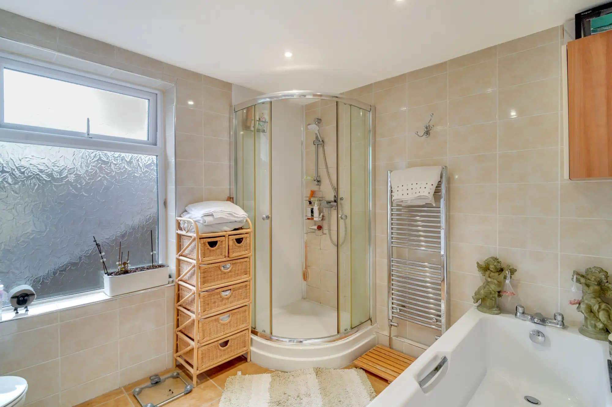 property photo 18 of 41