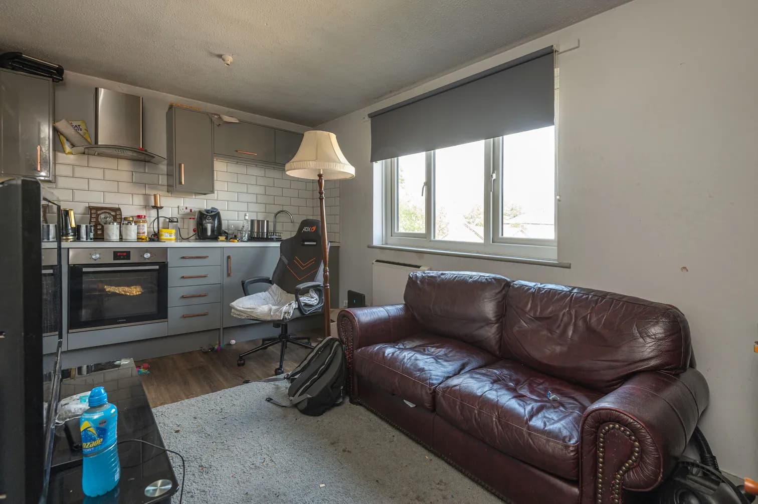 property photo 4 of 10