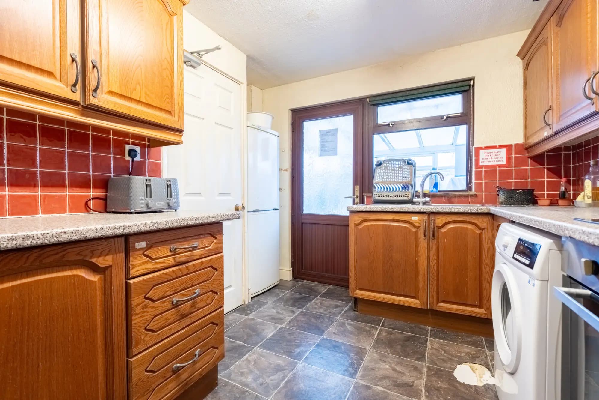 property photo 6 of 27