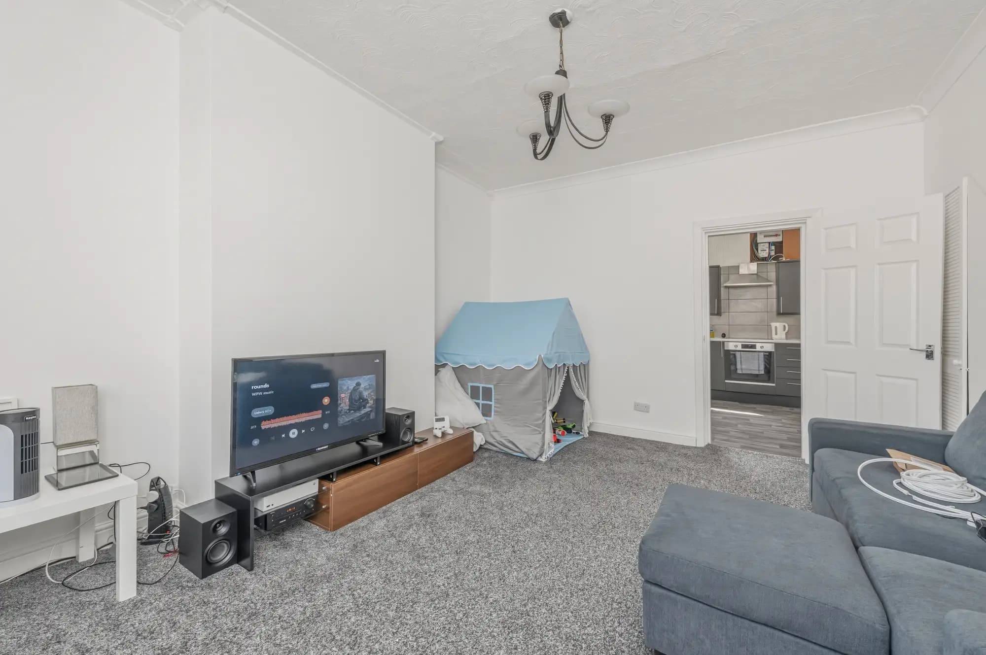property photo 6 of 22