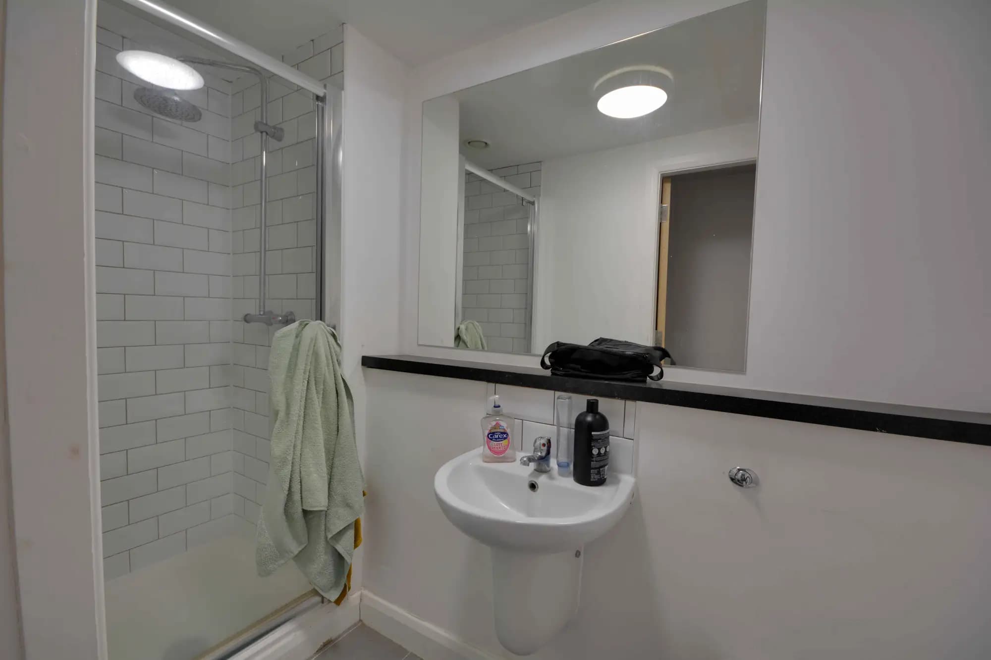 property photo 4 of 14