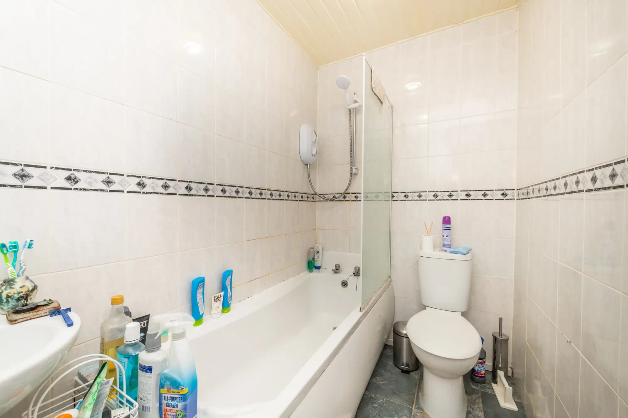 property photo 10 of 25