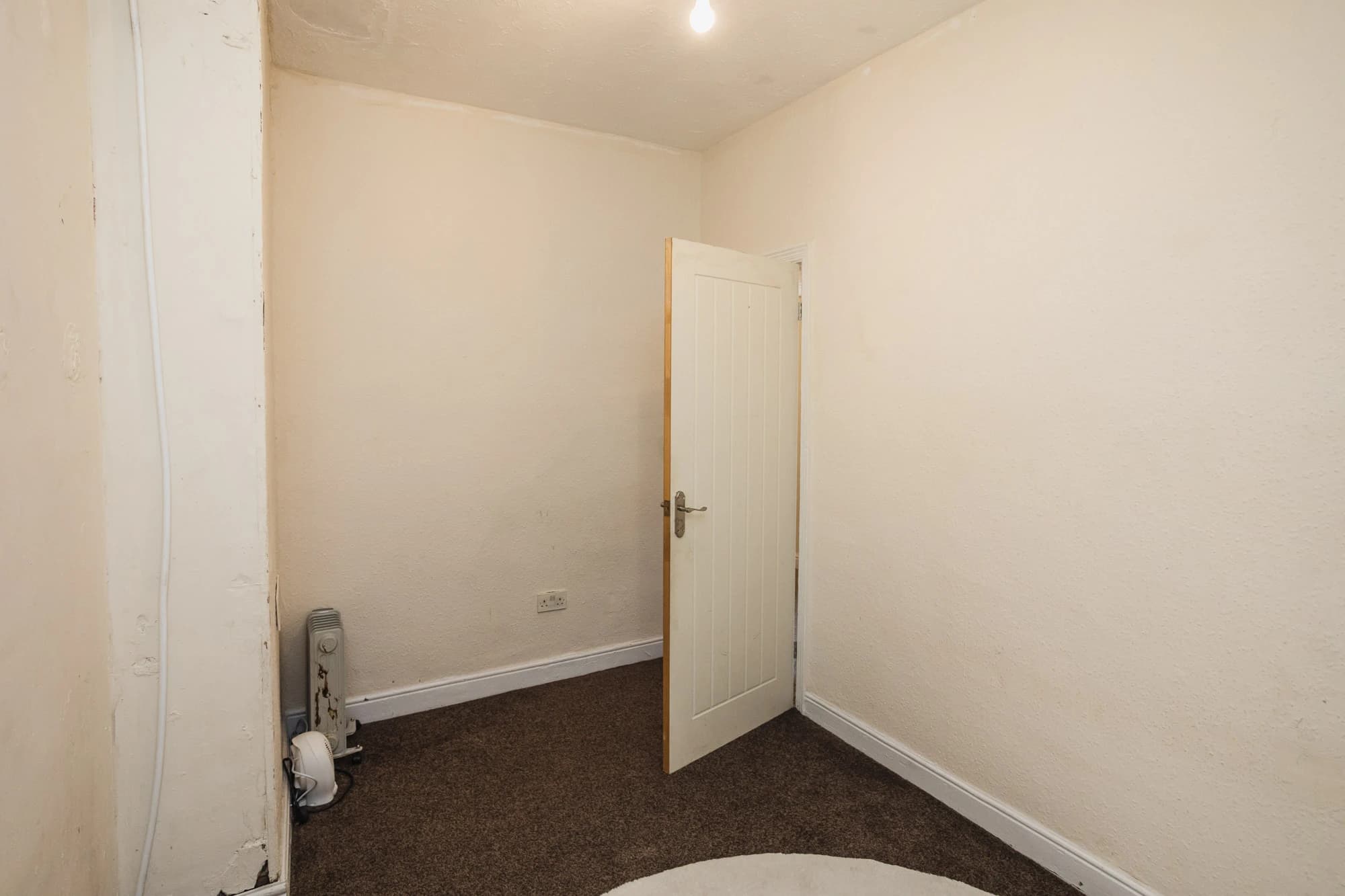 property photo 17 of 24