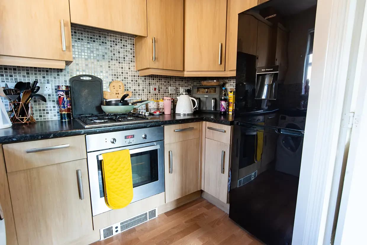 property photo 6 of 23