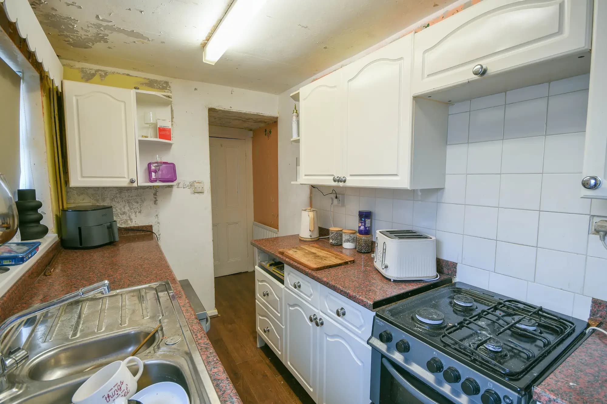 property photo 9 of 23